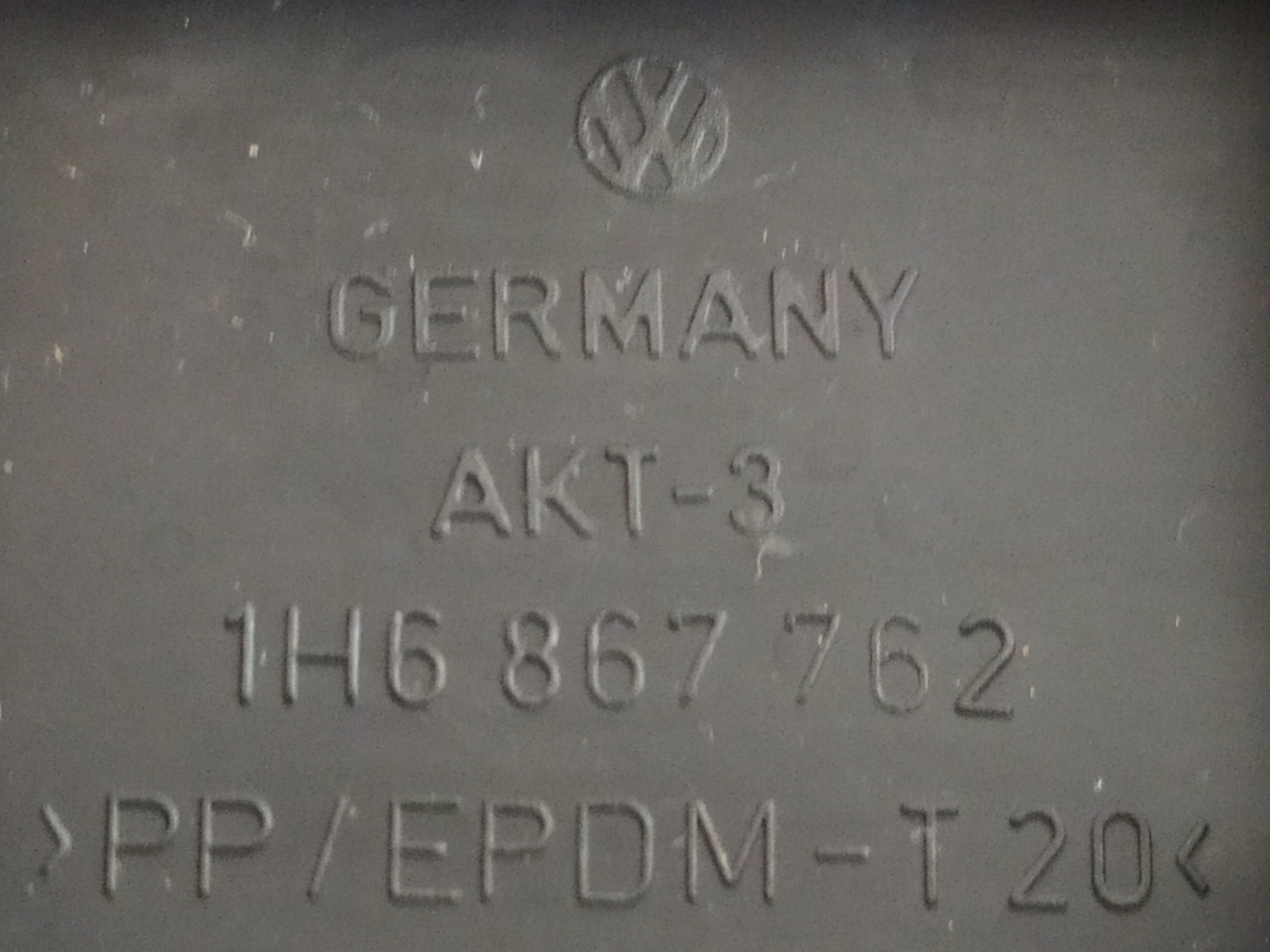 Suporte Bagagito Direito Volkswagen Golf 1995 V41 7
