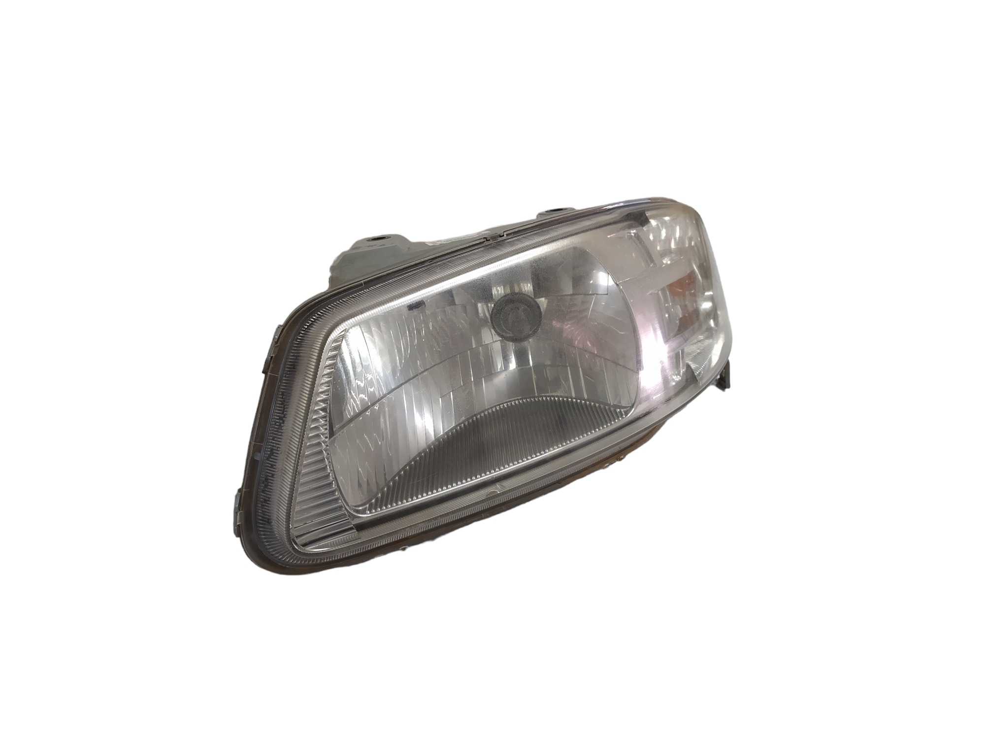 Farol Esquerdo Volkswagen Gol G4 2011 2012 2100143 V83  Esquerdo 3