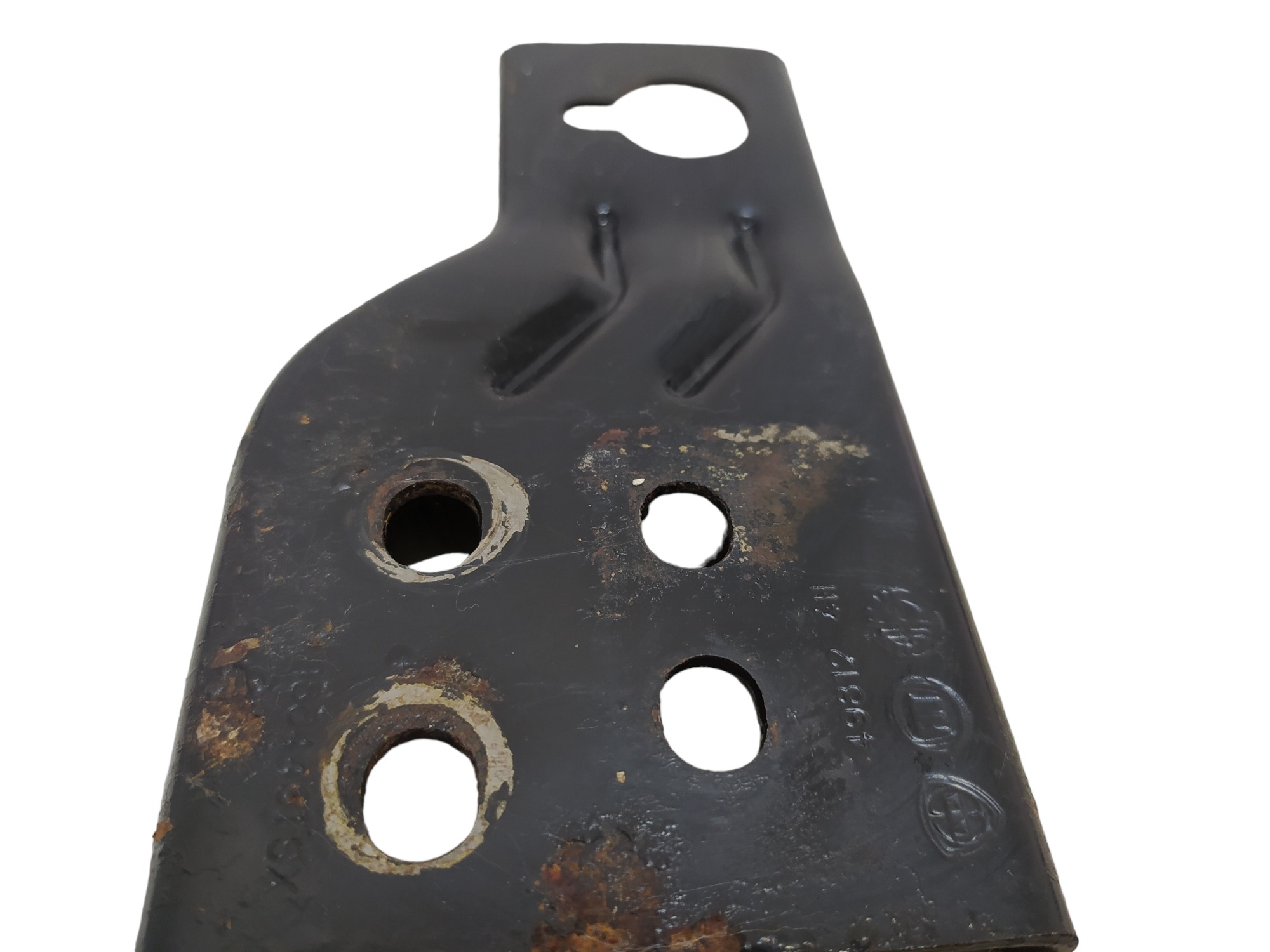 Suporte Do Radiador Lado Esquerdo Fiat Uno  2014 V79 7