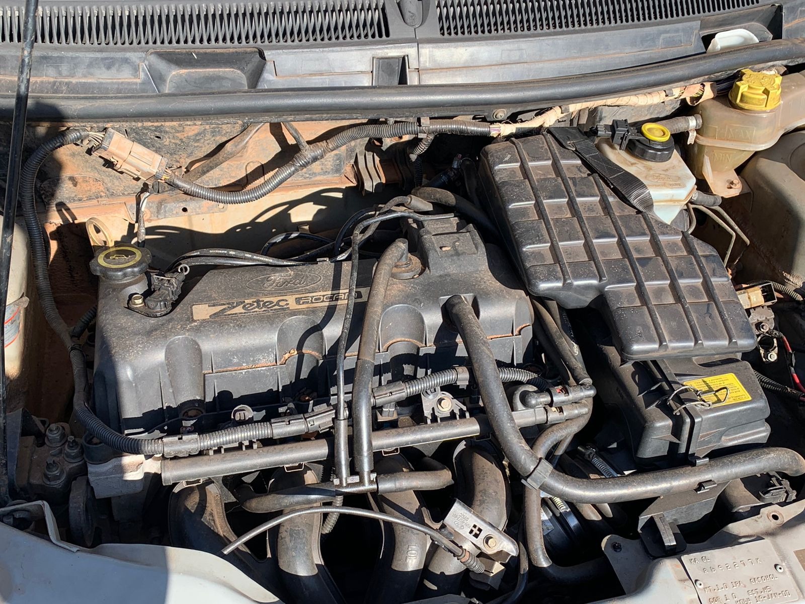 Motor Câmbio E Peças Interior Ford Ka Gl 2000  V45