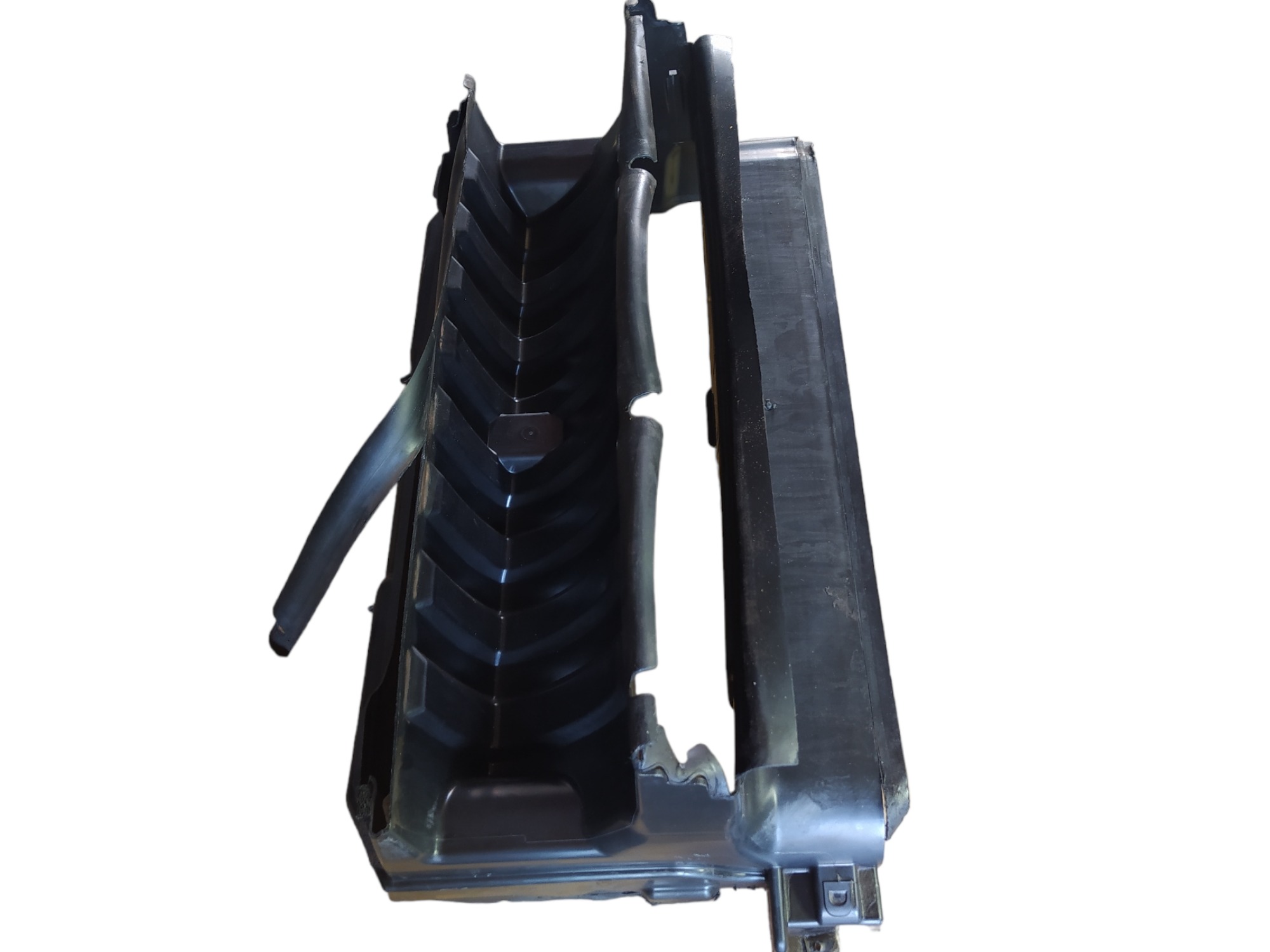 Defletor Frontal Radiador Land Rover Discovery 3 2008 V92 7