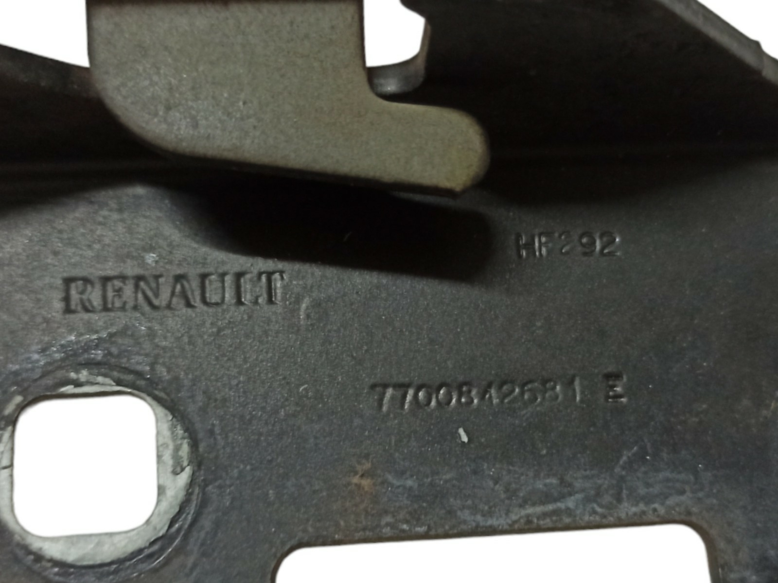 Dobradiça Capô Renault Clio 2003 7700842681 7700842680 6