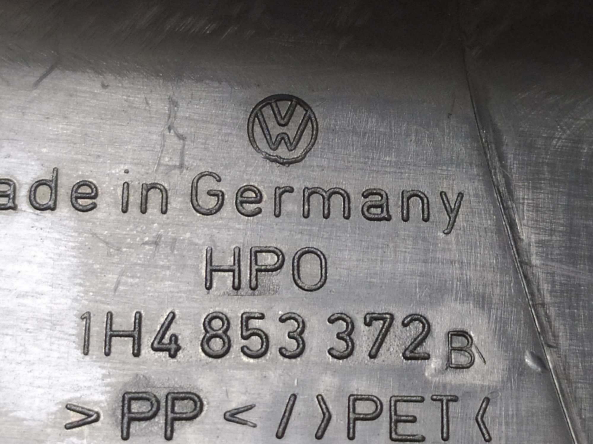Soleira Traseira Direita Volkswagen Golf 1995 V41 6