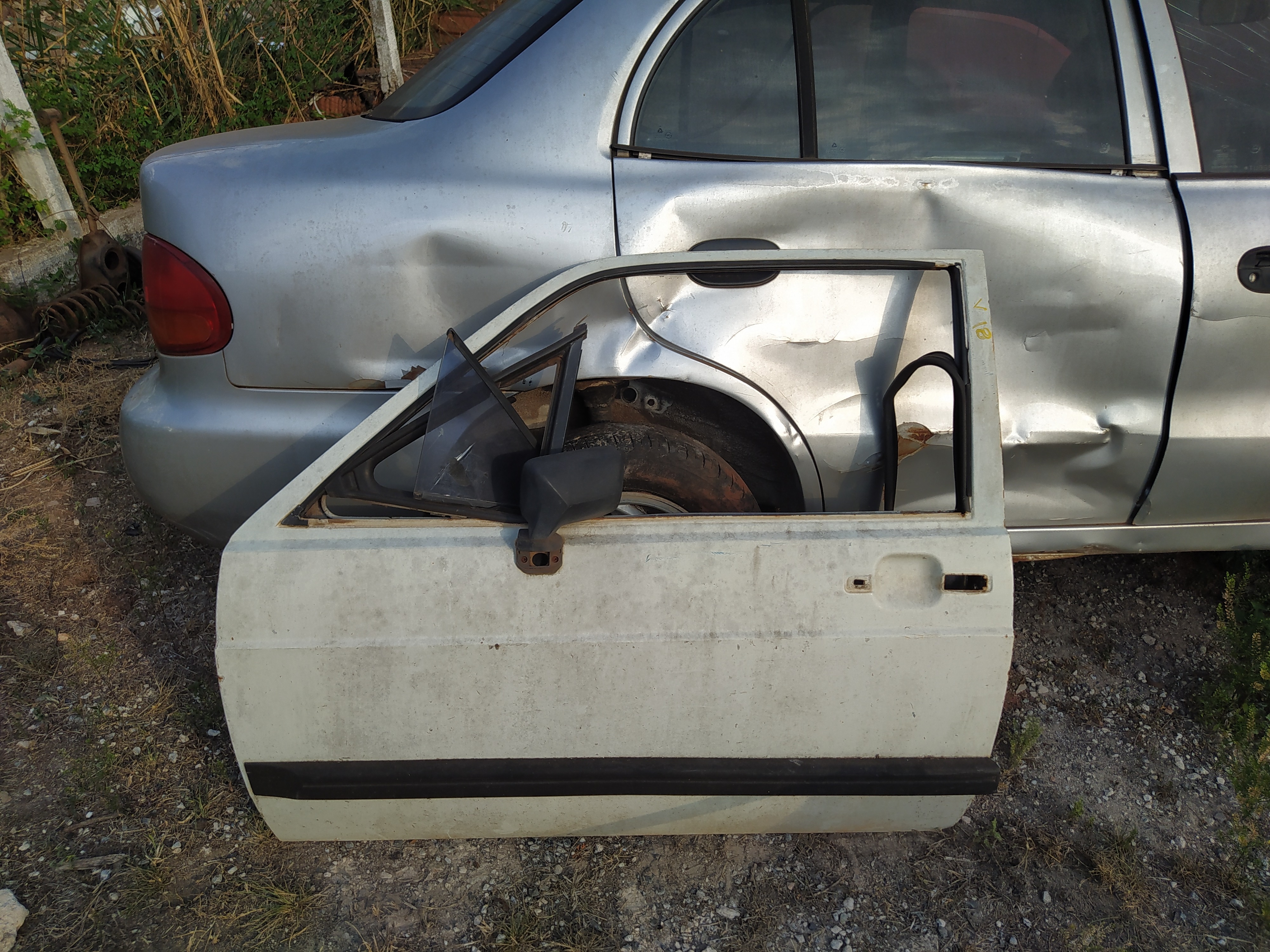 Porta Dianteira Esquerda Vw Voyage 1987 V18 Balcão