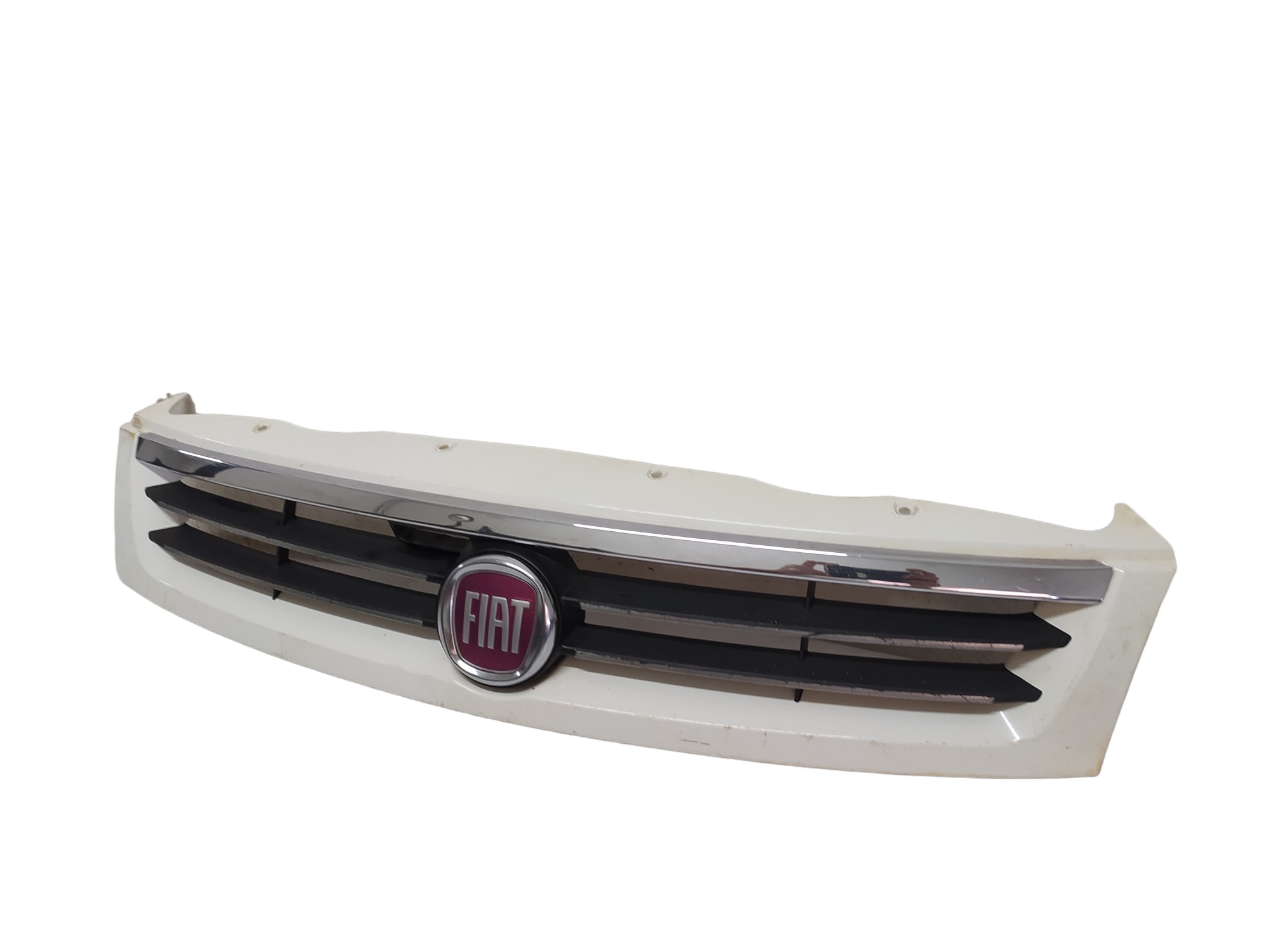 Grade Superior Frontal Fiat Palio 2016 51941420 V87 3