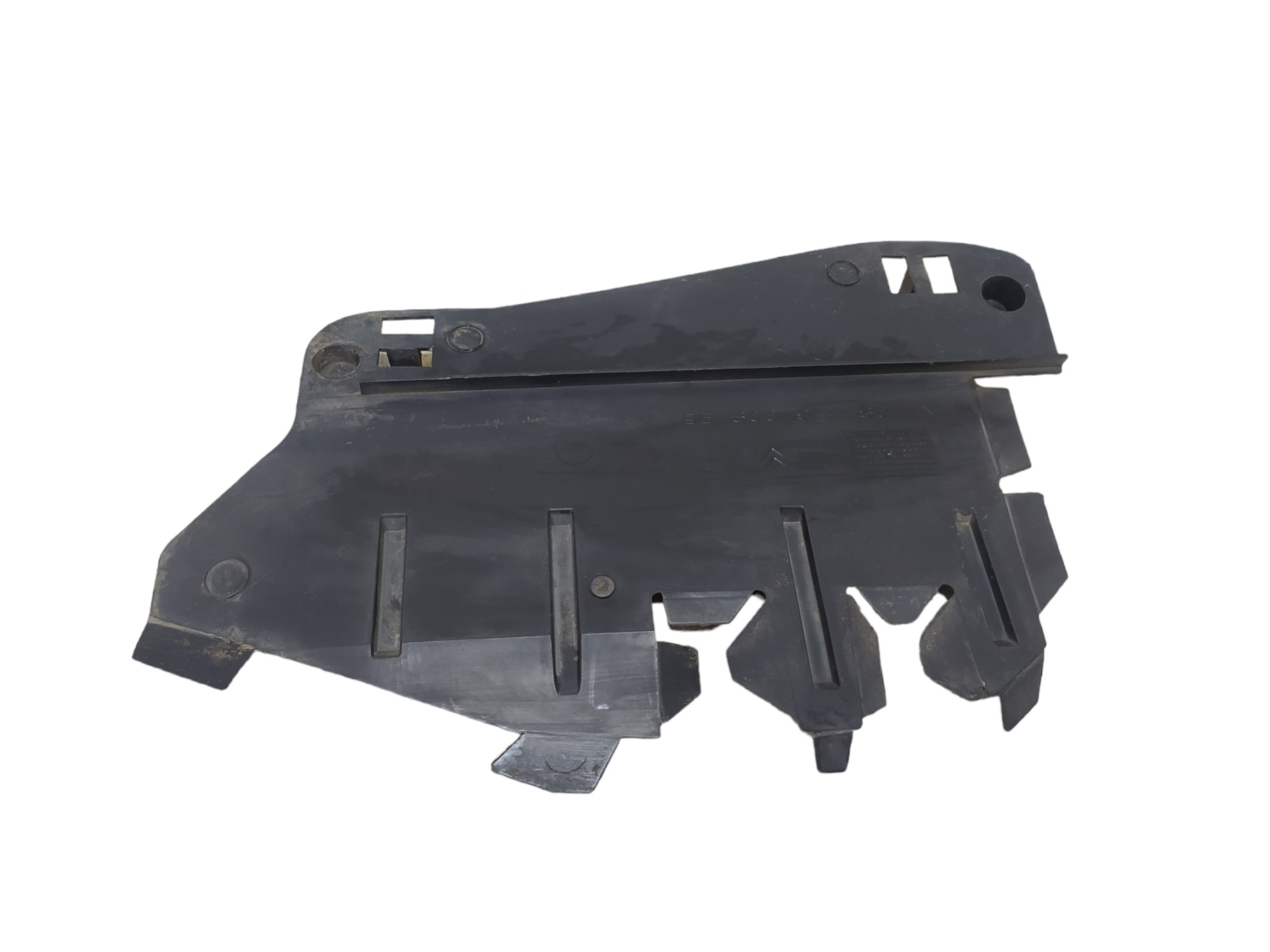 Defletor Radiador  Esquerdo Citroen C3 1.6 2005 V22 4