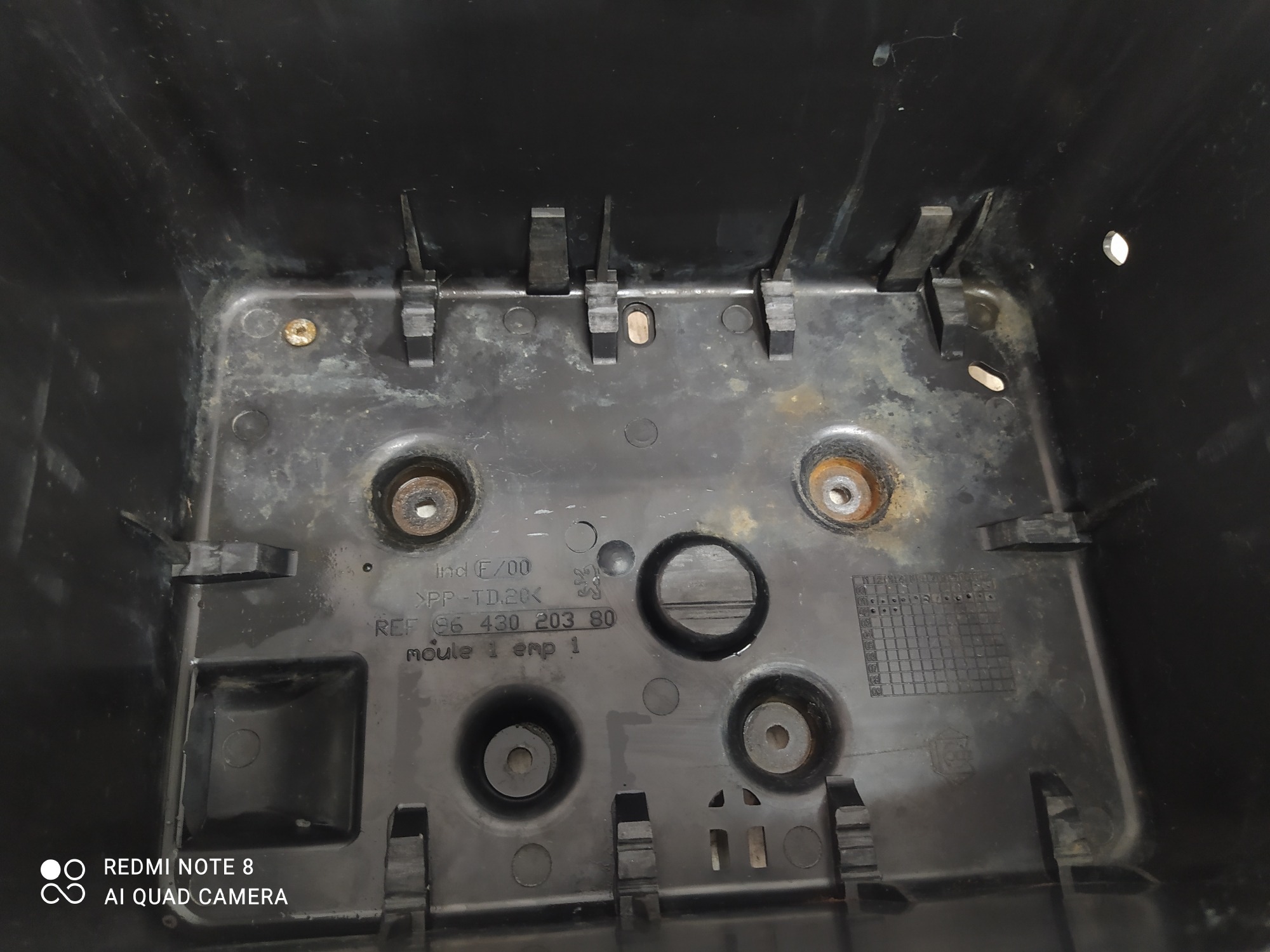 Caixa Suporte Bateria Peugeot 206 2002 V42 6