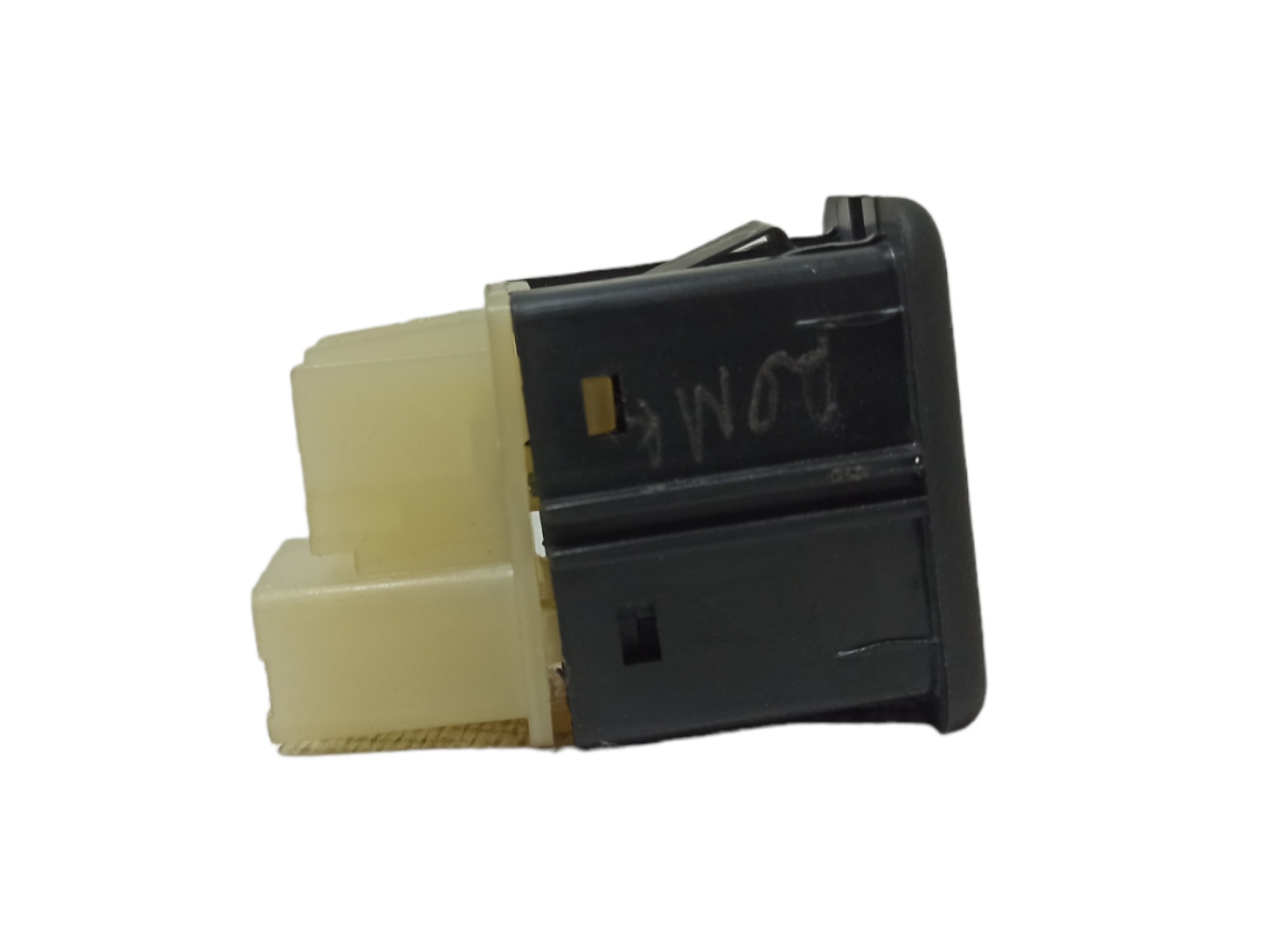 Conector Adaptador Entrada Usb E Auxiliar Gm Cobalt 2012 6