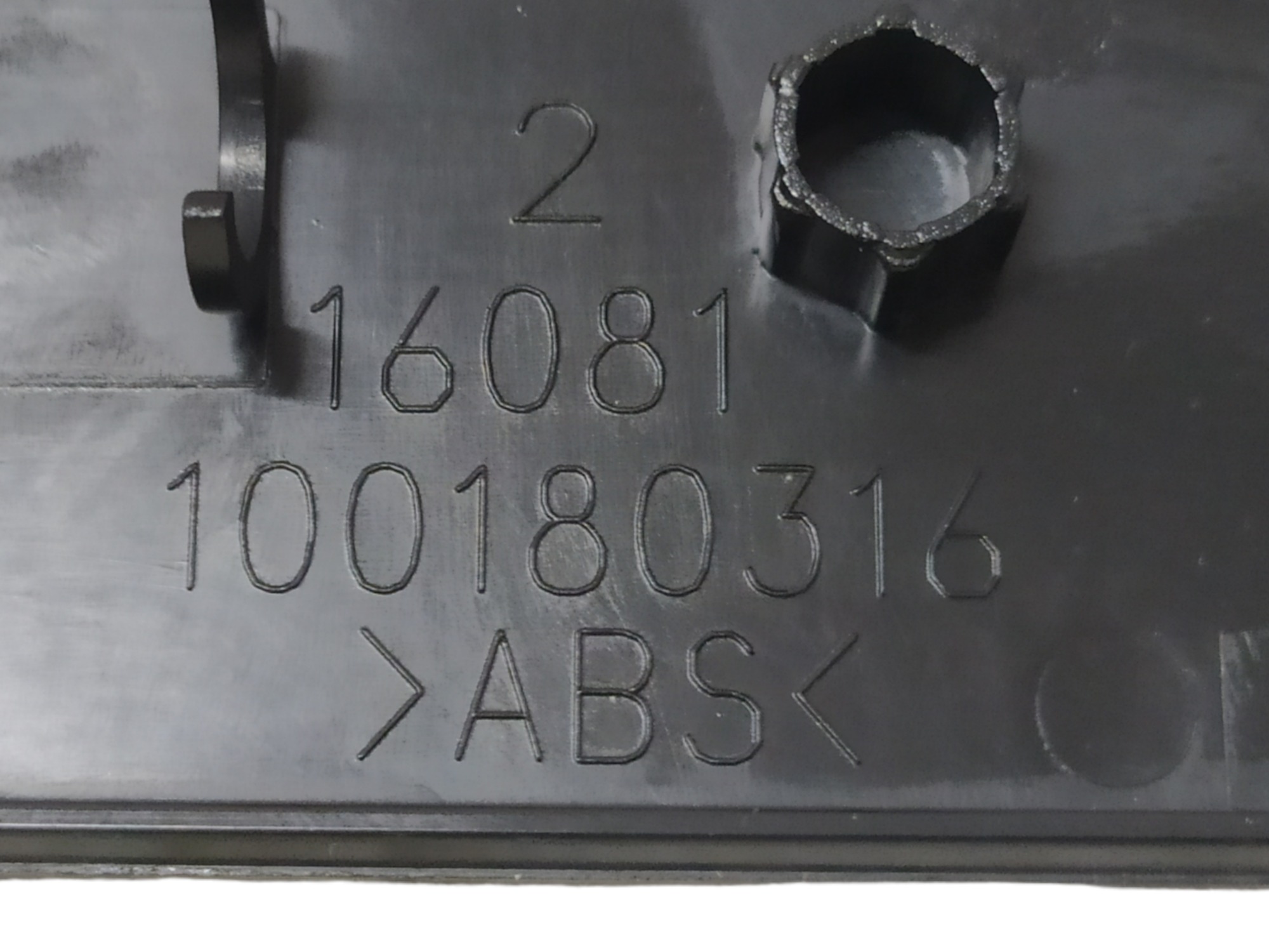 Tampa Falsa Rádio Do Painel Fiat Uno 1.0 2014 100180316 V79 6