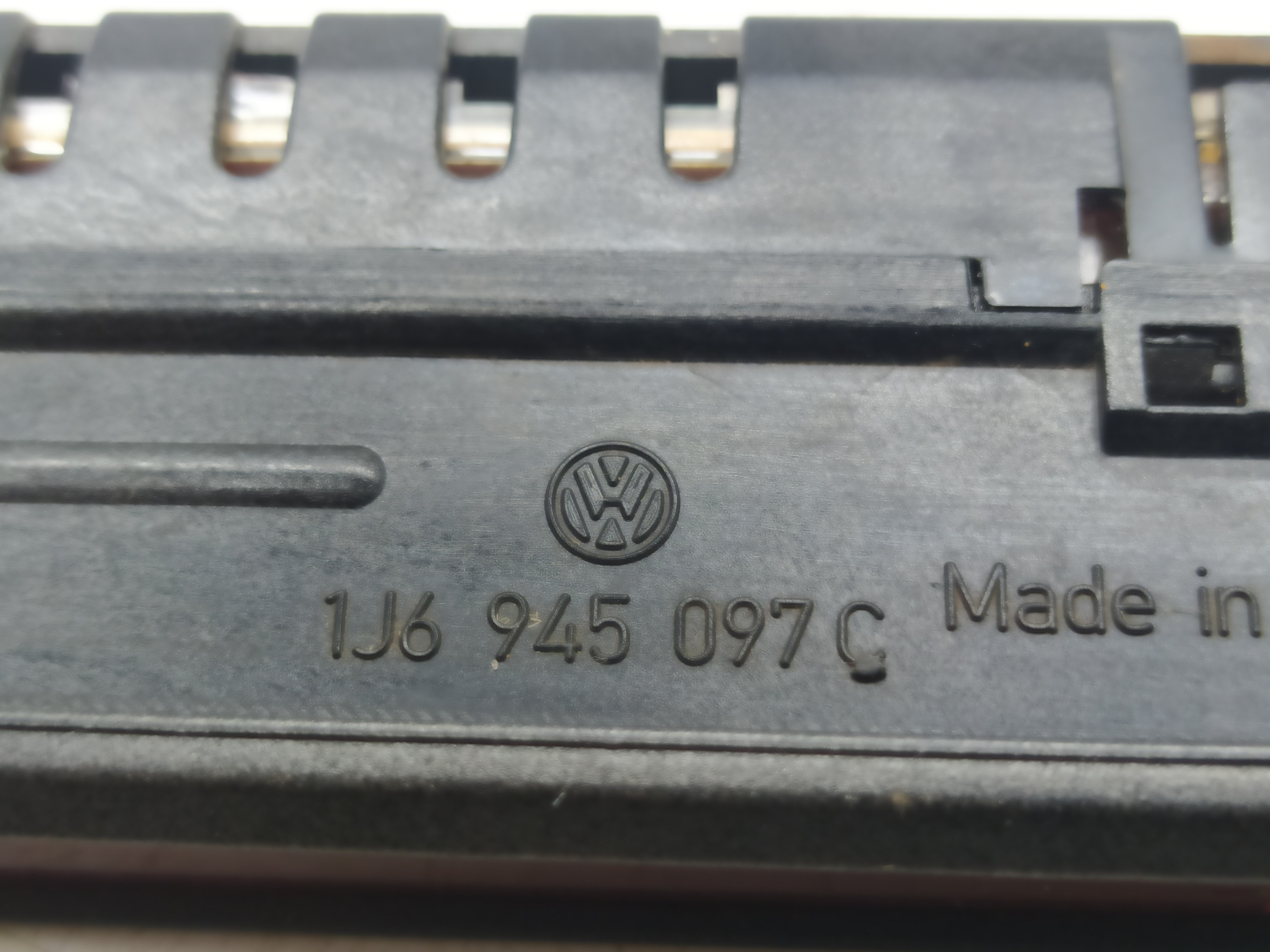 Break Light Vw Golf 2000 2001 V53  1j6945097c 6