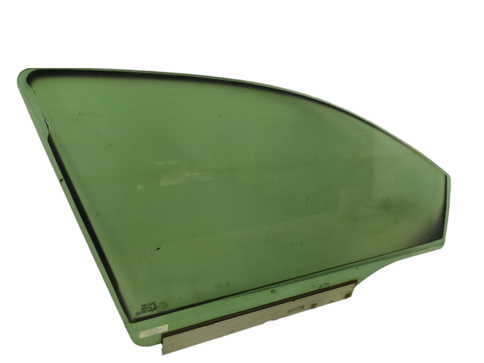 Vidro Da Porta Dianteira Direita Gm Astra 2001 2002 V50 2