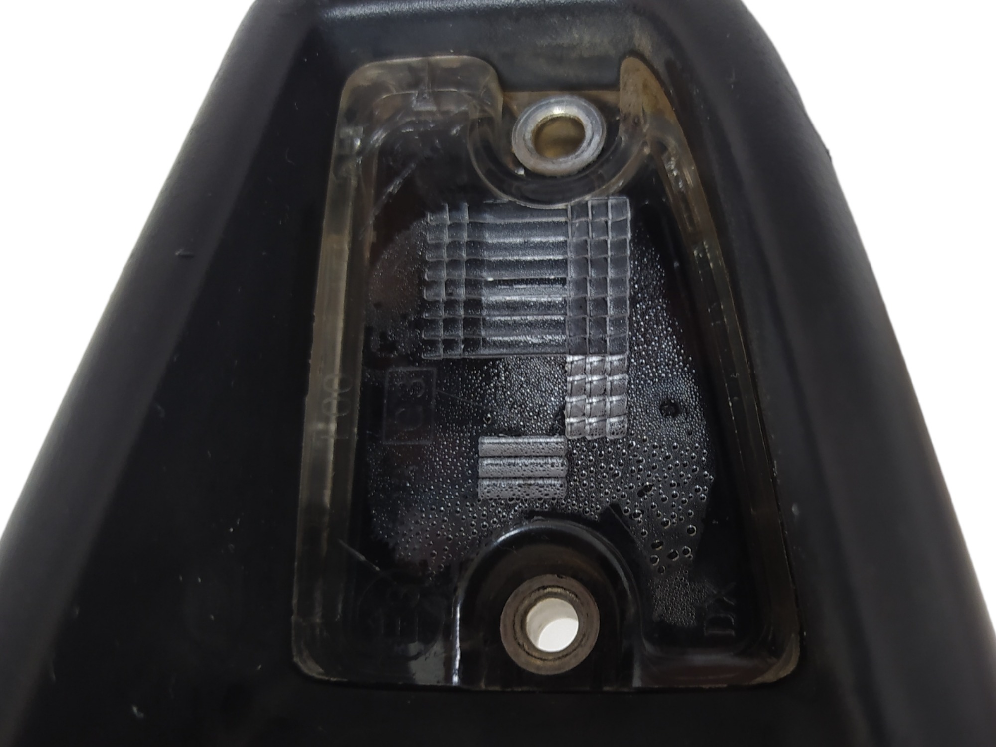 Luz De Placa Direita Parachoque Fiat Strada 1.4 2017 V80 2