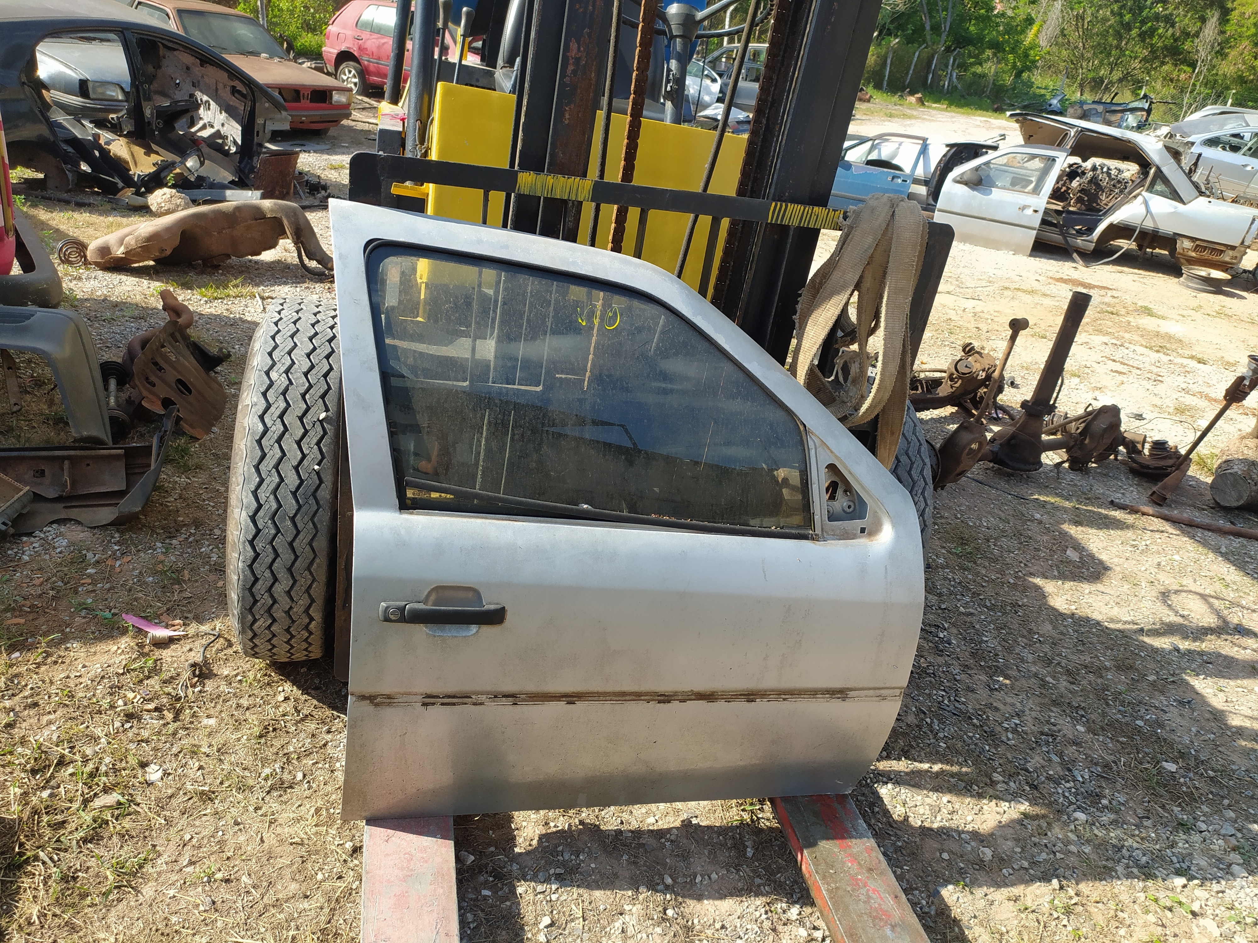 Porta Dianteira Direita Volkswagen Gol  1998 V10 Balcão
