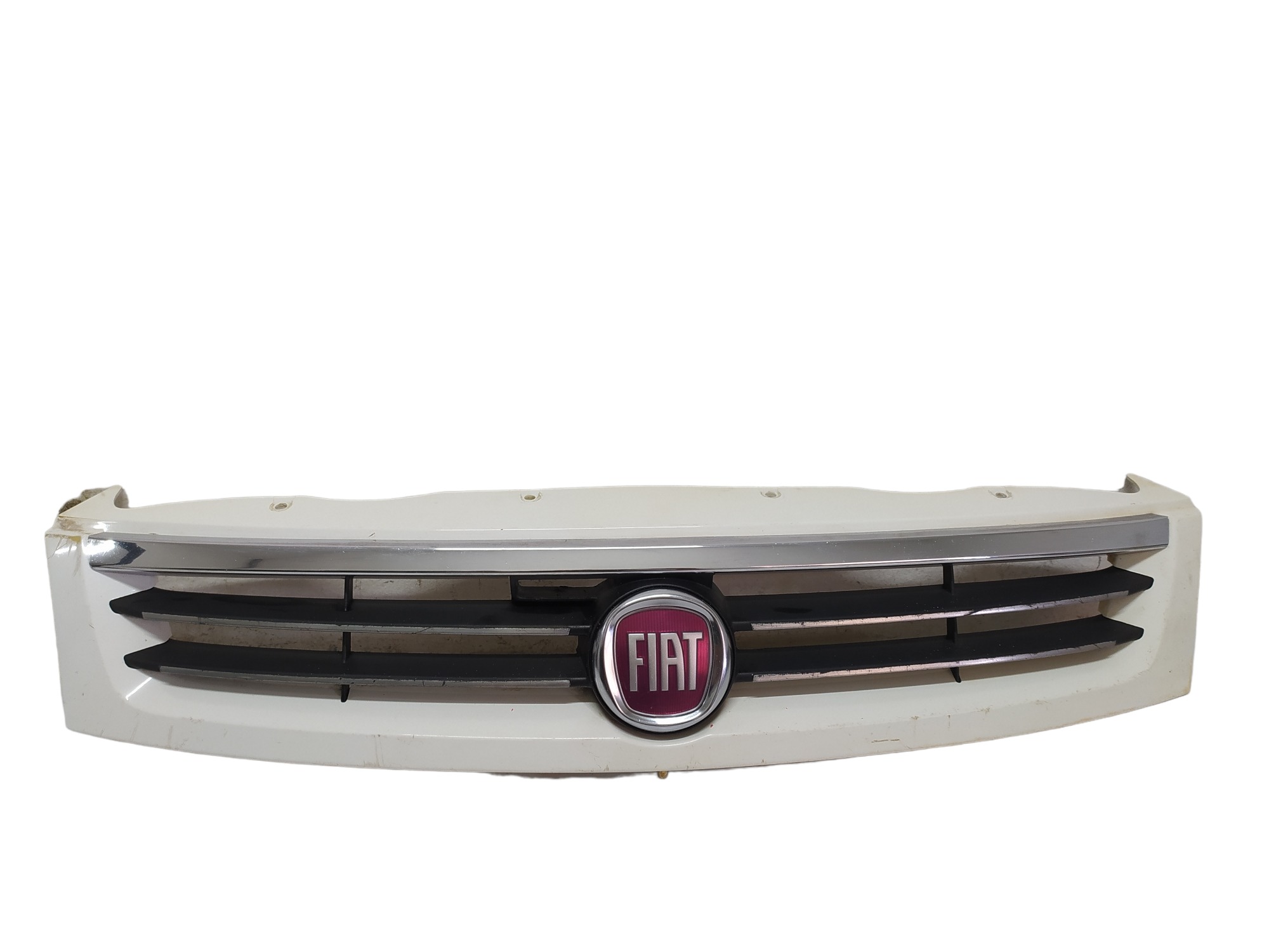 Grade Superior Frontal Fiat Palio 2016 51941420 V87