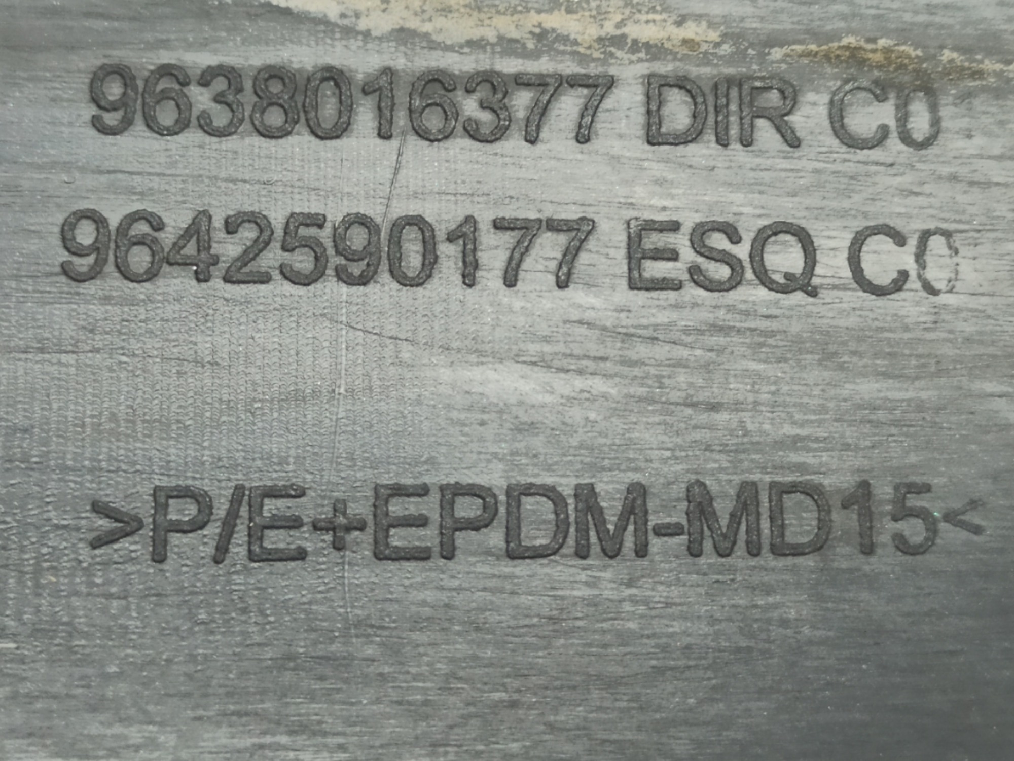 Friso De Porta Traseira Esquerda Xsara Picasso 2005 2006 V58 7