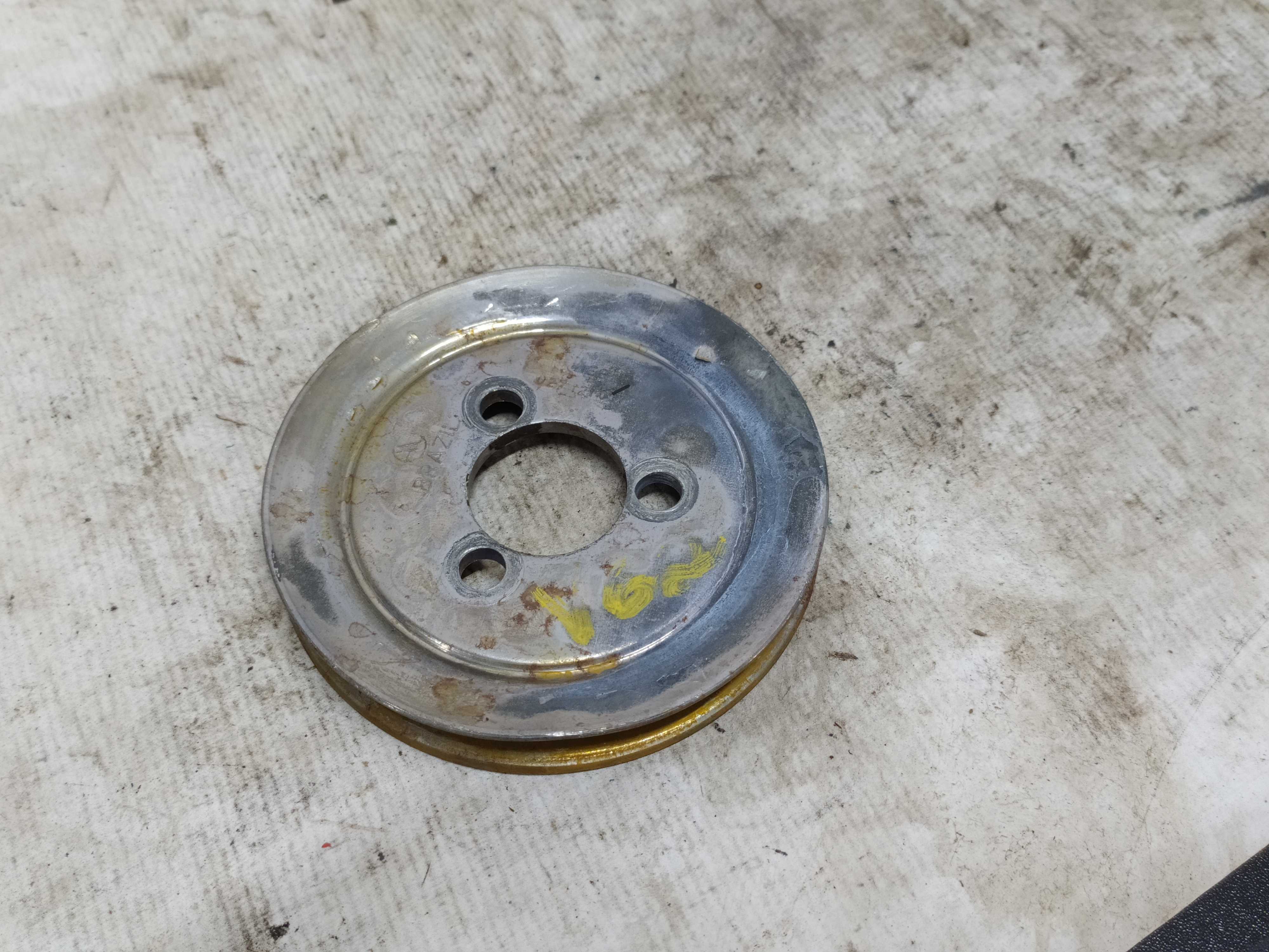 Polia Bomba Dágua Volkswagen Santana 1995 2.0 V62 Balcão