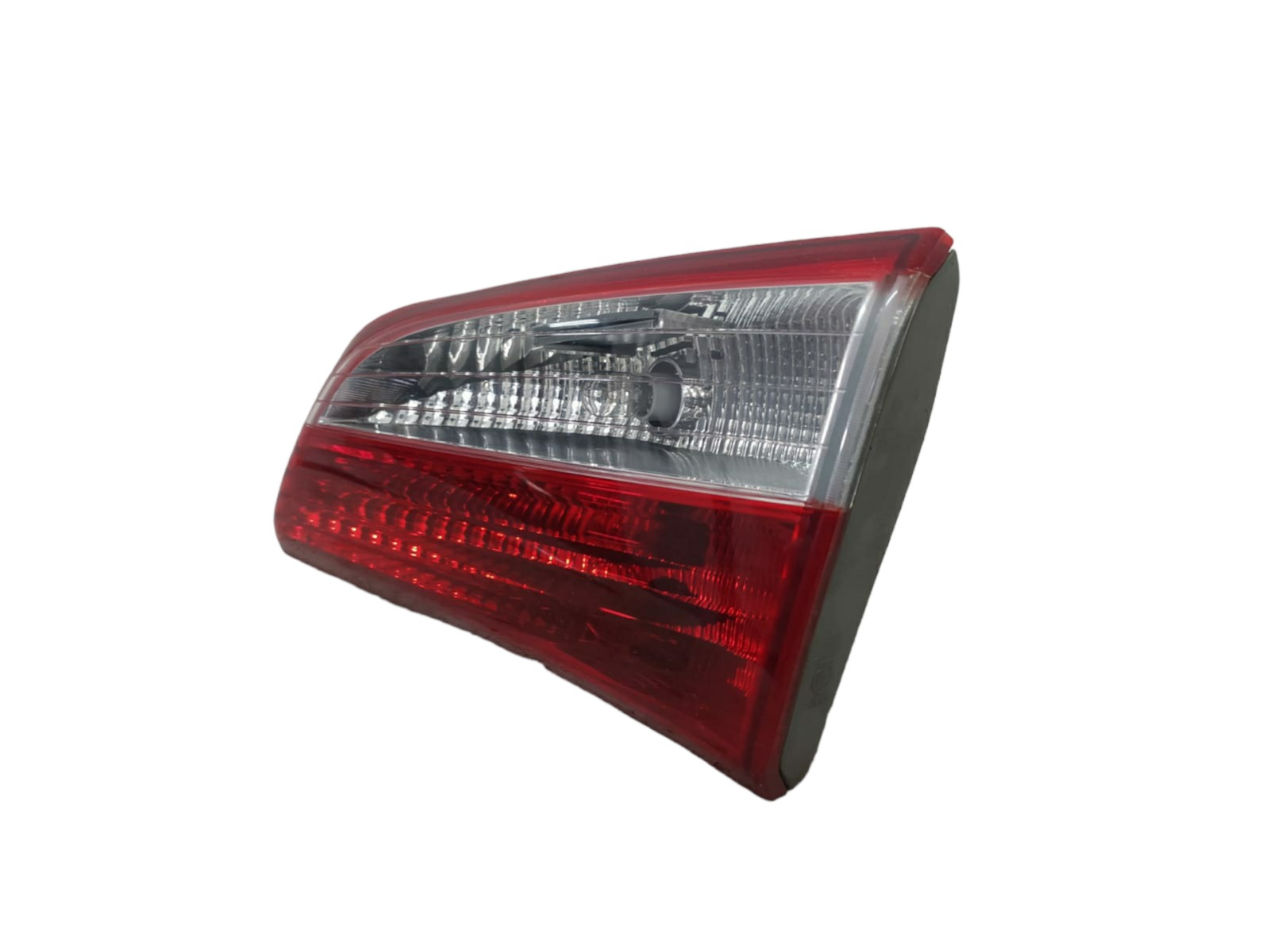 Lanterna Direita Da Tampa Traseira Hyundai Hb20 2014 V69 4