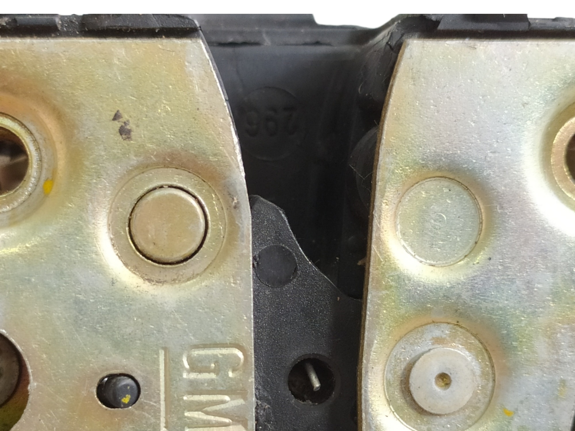 Fechadura Manual Tras Dir Gm Corsa Hatch 1997 A 2004 Balcão 6