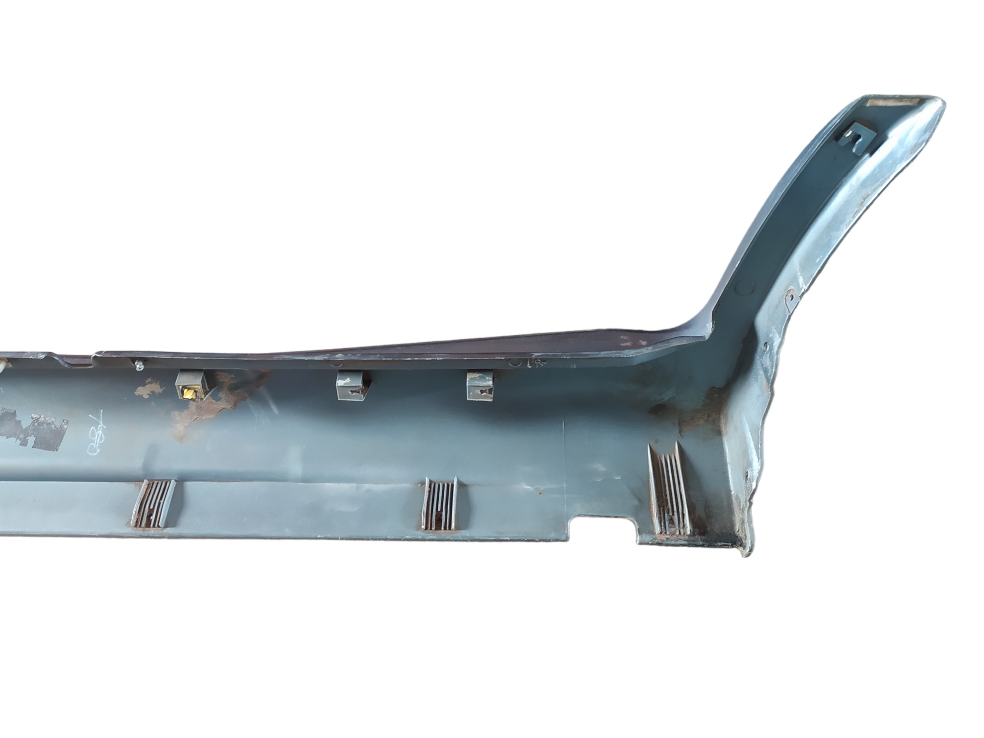 Spoiler Lateral Direito Inf Hyundai Santa Fé 2.7 2001 V55 5