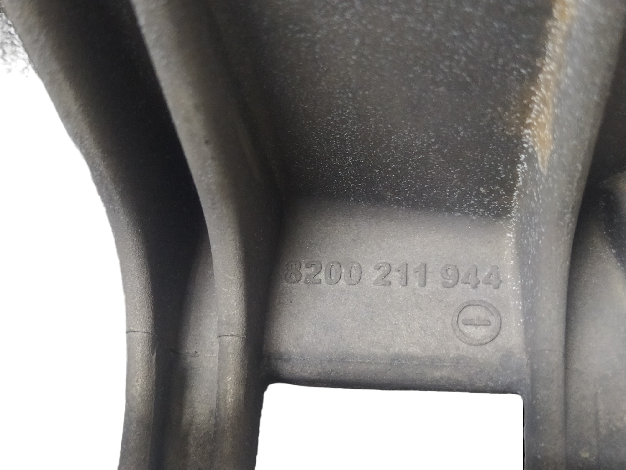 Suporte Do Coxim Esquerdo  Clio 2004  Avaria 8200211944 V47 7
