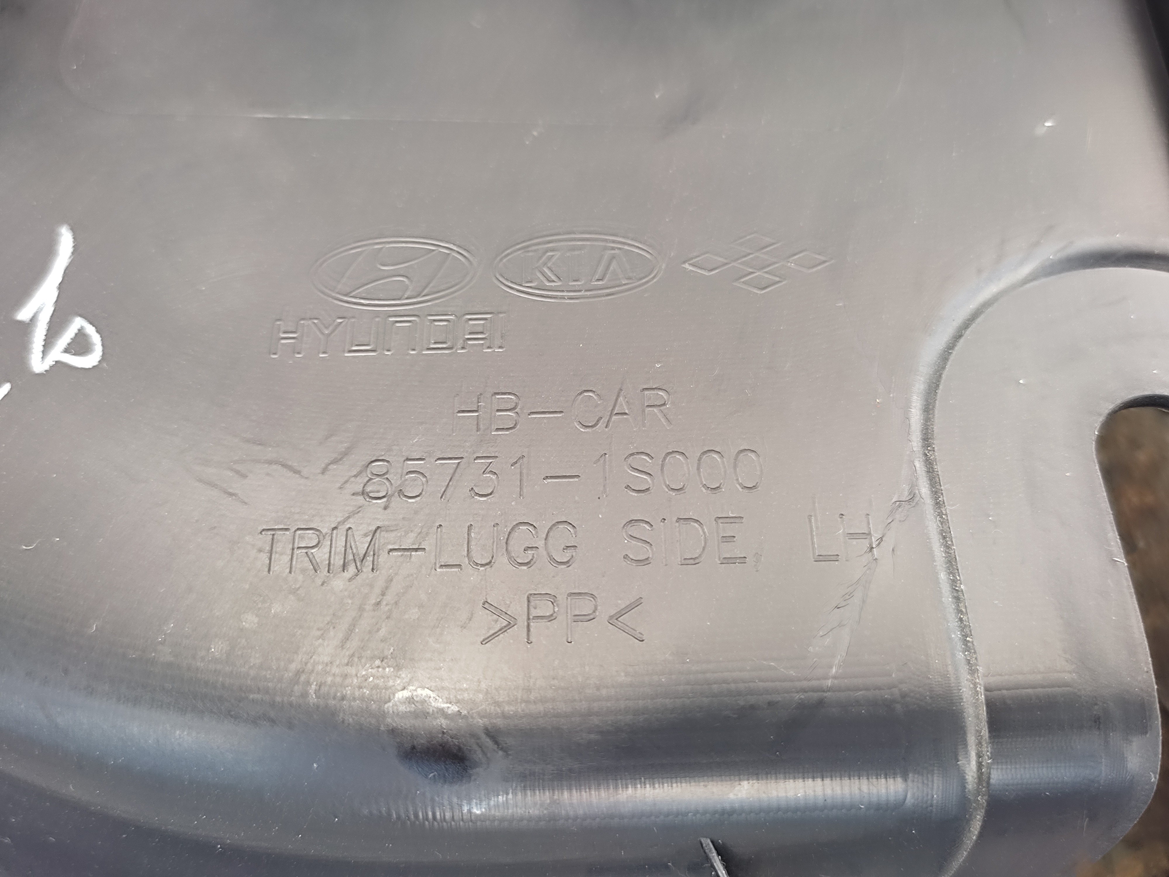 Forro Lateral Esquerdo Porta Malas Hyundai Hb20 2014 V69 7