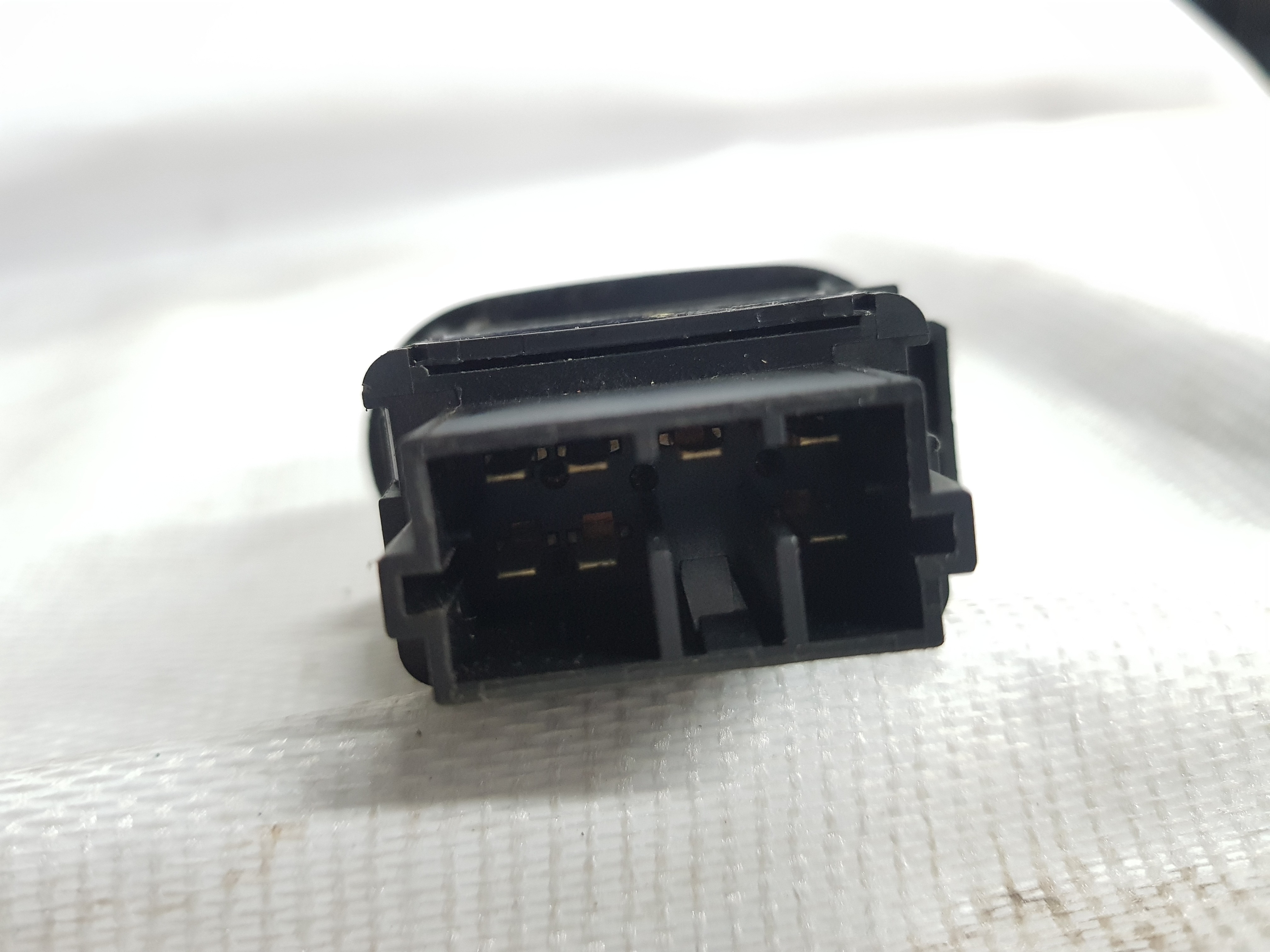 Botão C P. Solta Vidro Elét 96605364xt Citroen – Pç Balcão 4