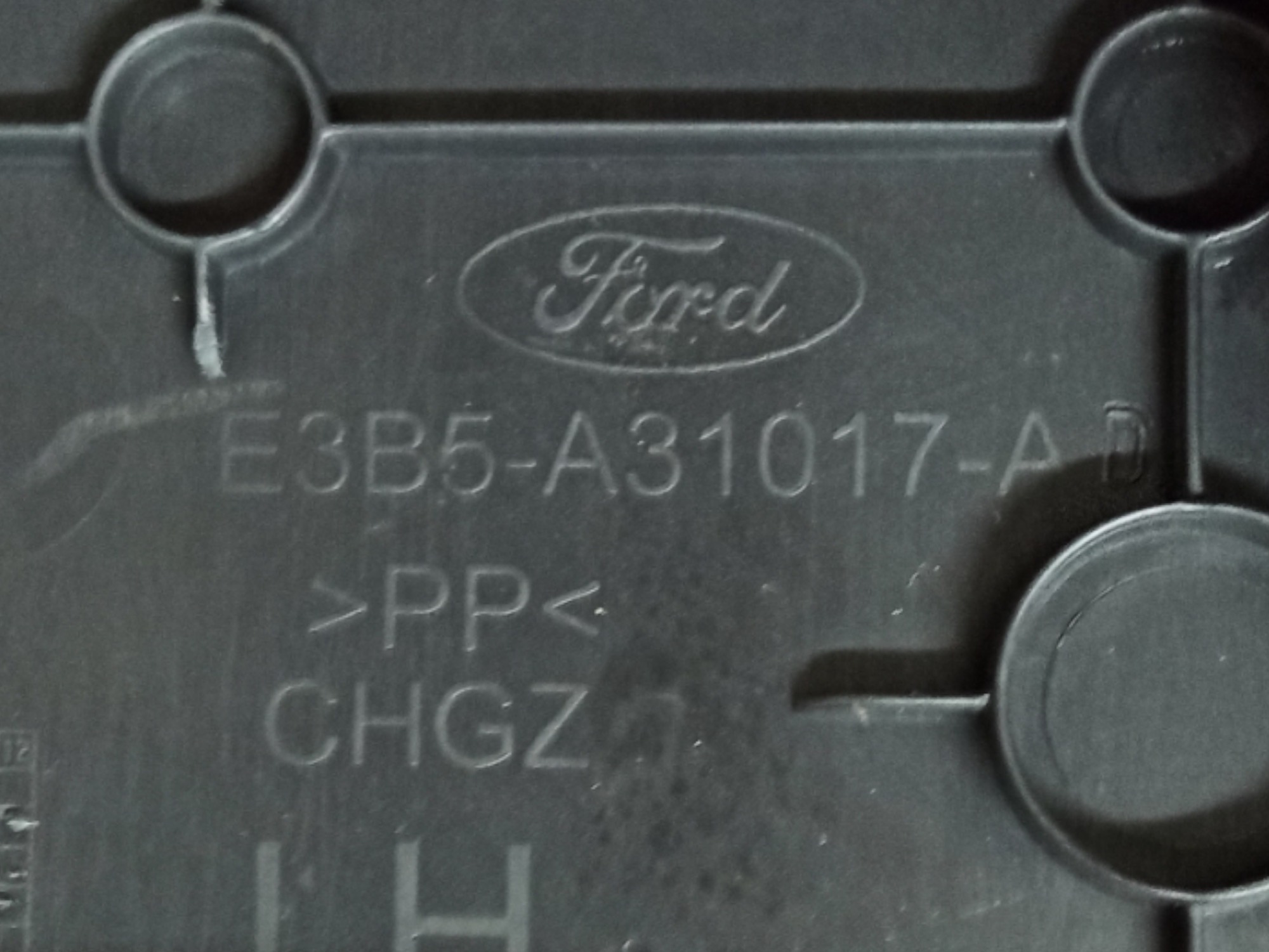 Forro Acabamento Do Porta Malas Esquerdo Ford Ka 2013 A 2020 Preto 7