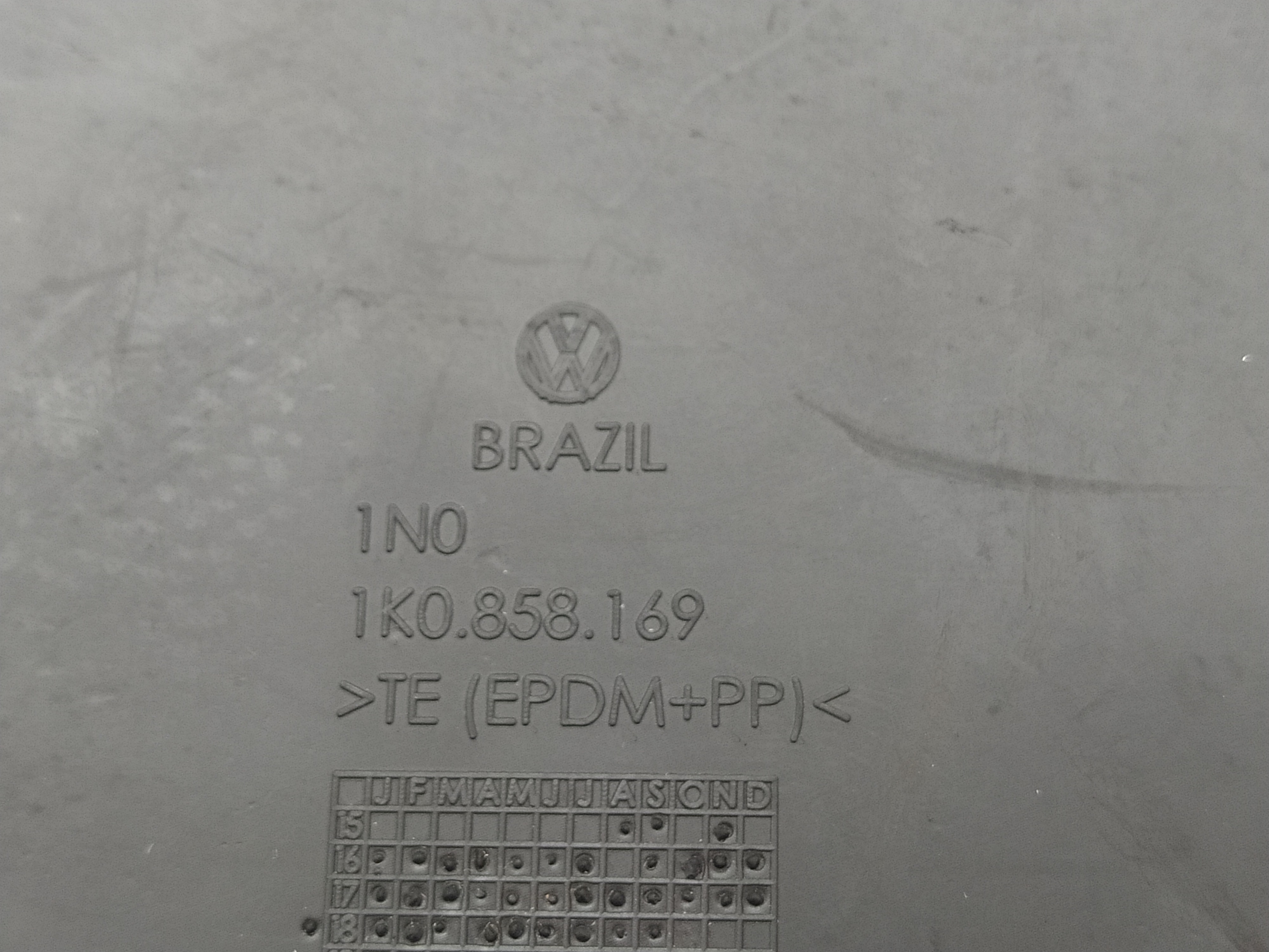 Acabamento Borracha Console Central Vw Golf 2000 V53 6