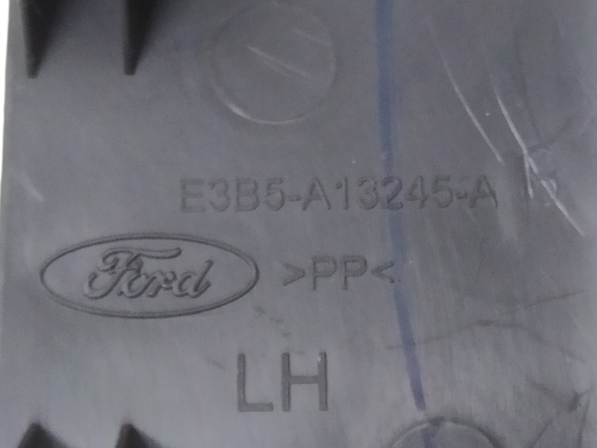 Soleira Acabamento Porta Traseira Esquerda Ford Ka 2016 Preta 8