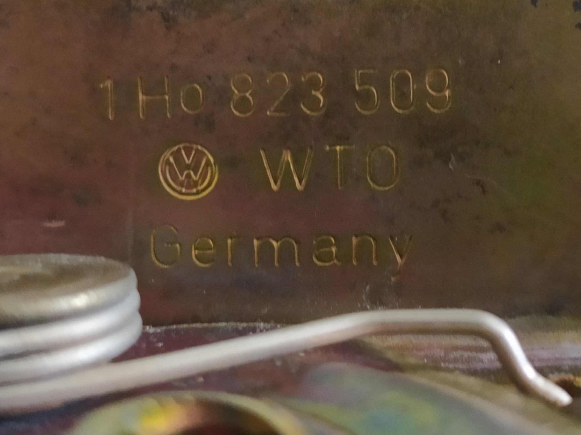 Fechadura Trava Capo Volkswagen Golf 1995 V41 5