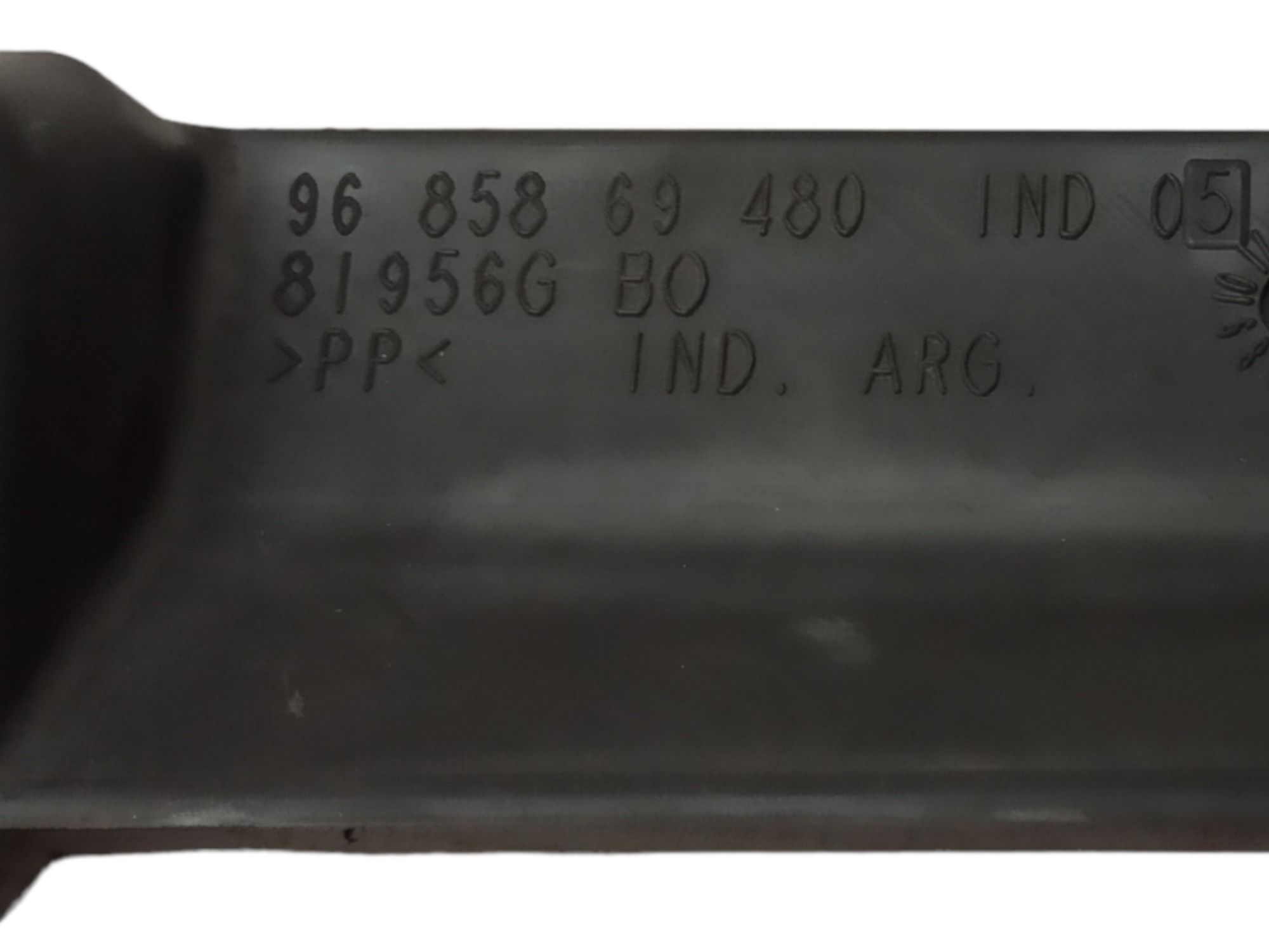 Defletor Superior Do Radiador Peugeot 207 2011 2012 V90 5