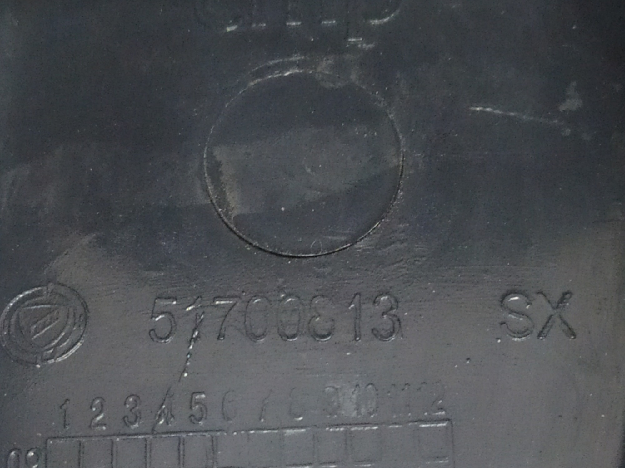Suporte Guia Do Parachoque Esquerdo Fiat Palio 2016 V82 7