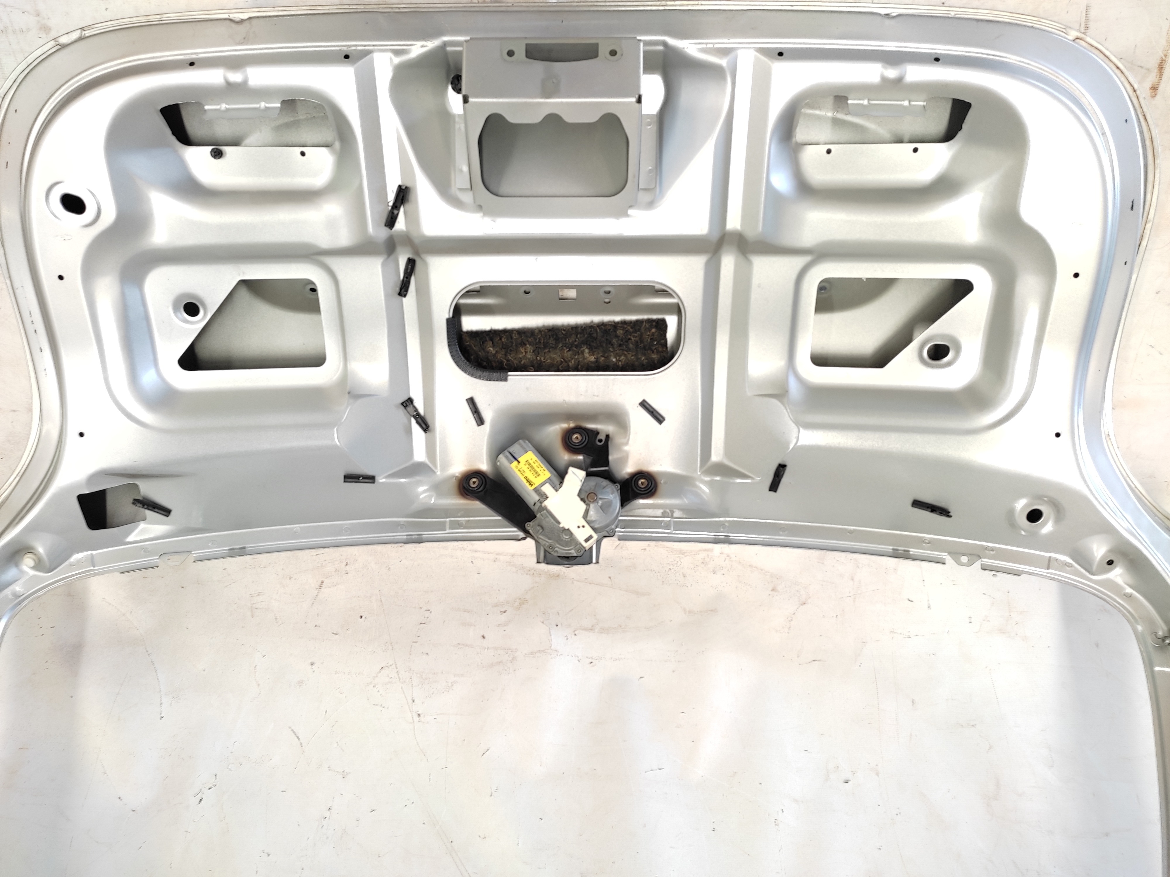 Tampa Traseira Citroën Xsara Picasso 2010 Prata 5