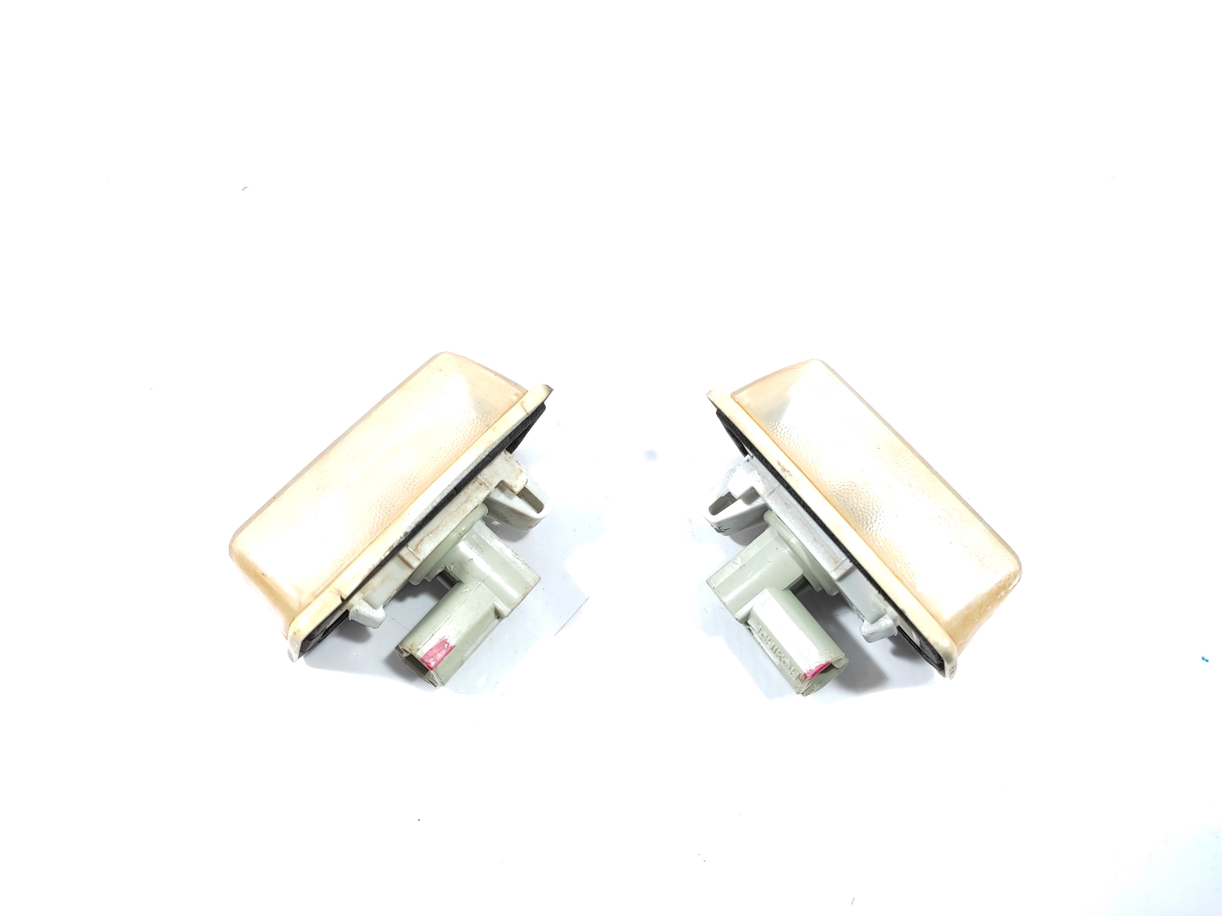 Lanterna Luz Placa Toyota Corolla Xli 1.6 2003 E94130 Par 4