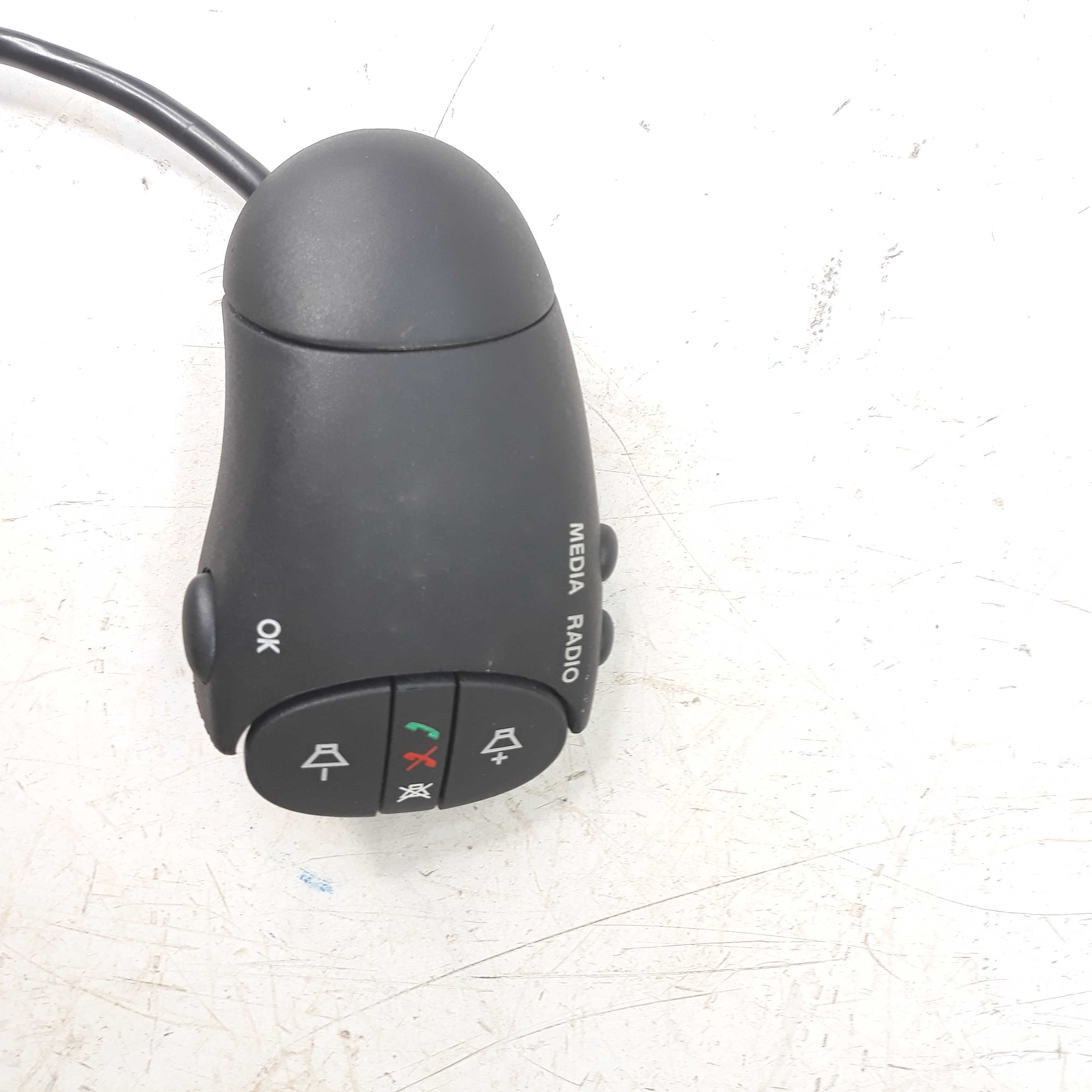 Comando Som Radio Volante Renault Duster 2012 255524718r