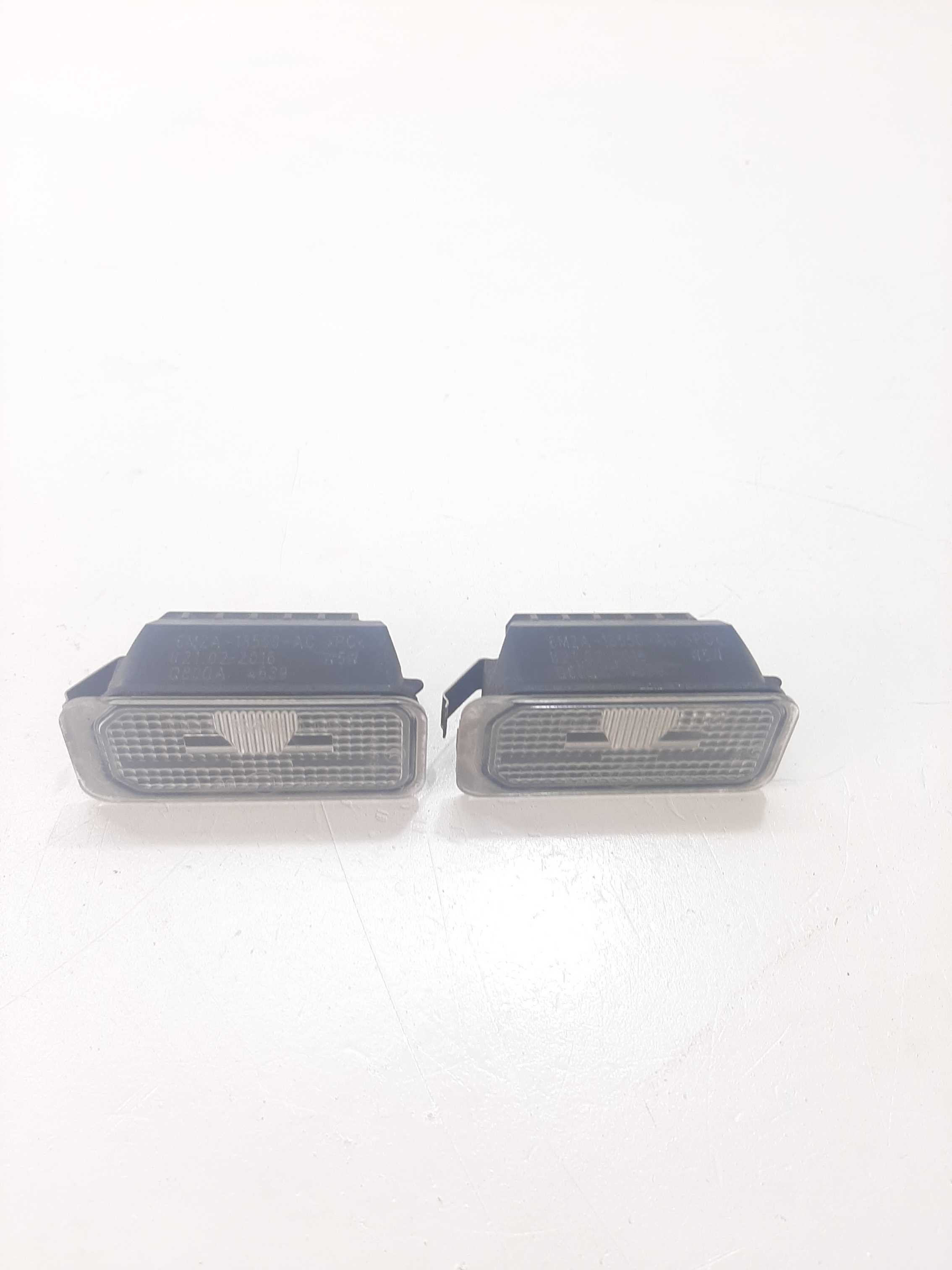 Luzes De Placa Ford Ka 1.0 2016 6m2a1355ac 2