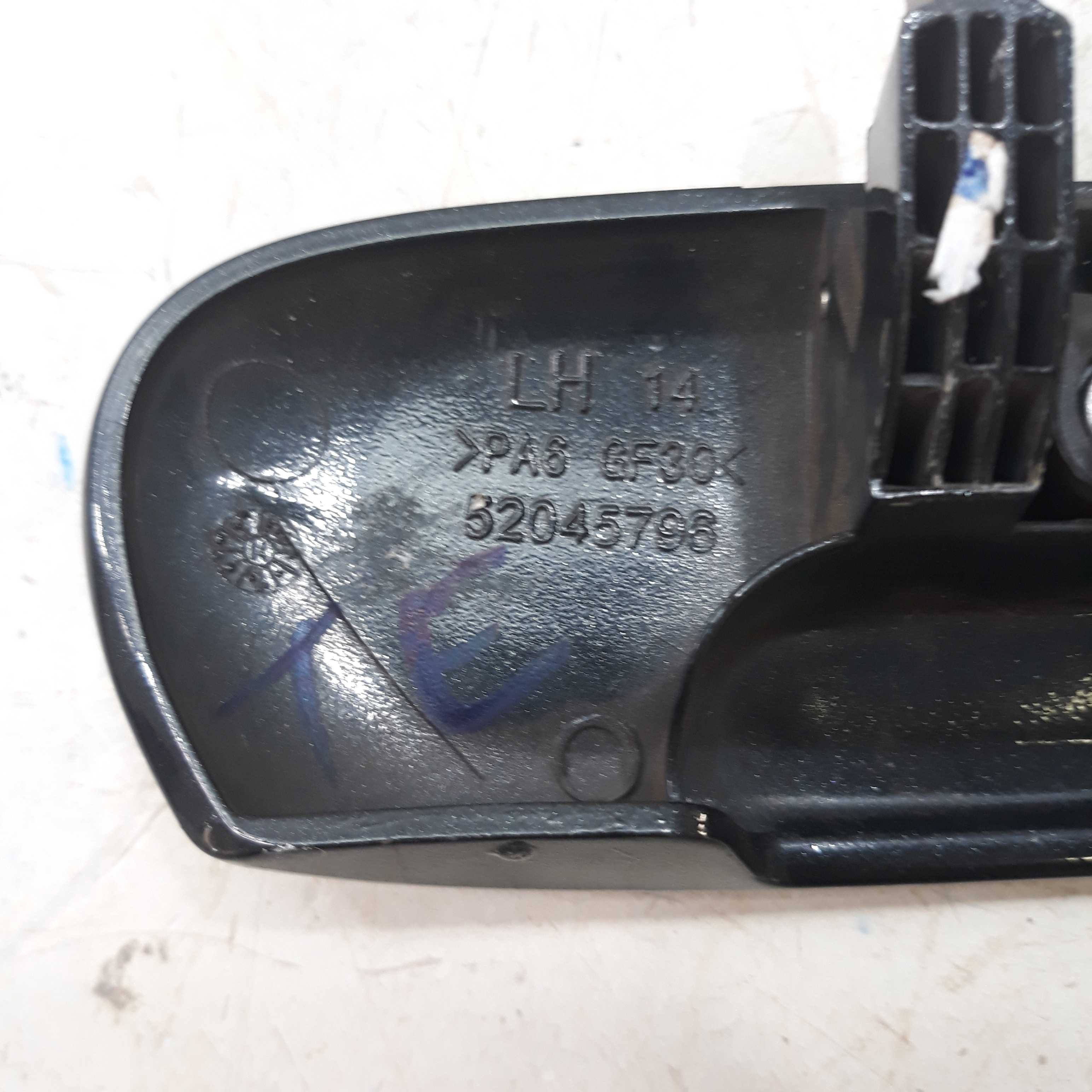 Maçaneta Externa Traseira Direira Gm Cobalt 2015 52045796 – Preto – Traseira 4