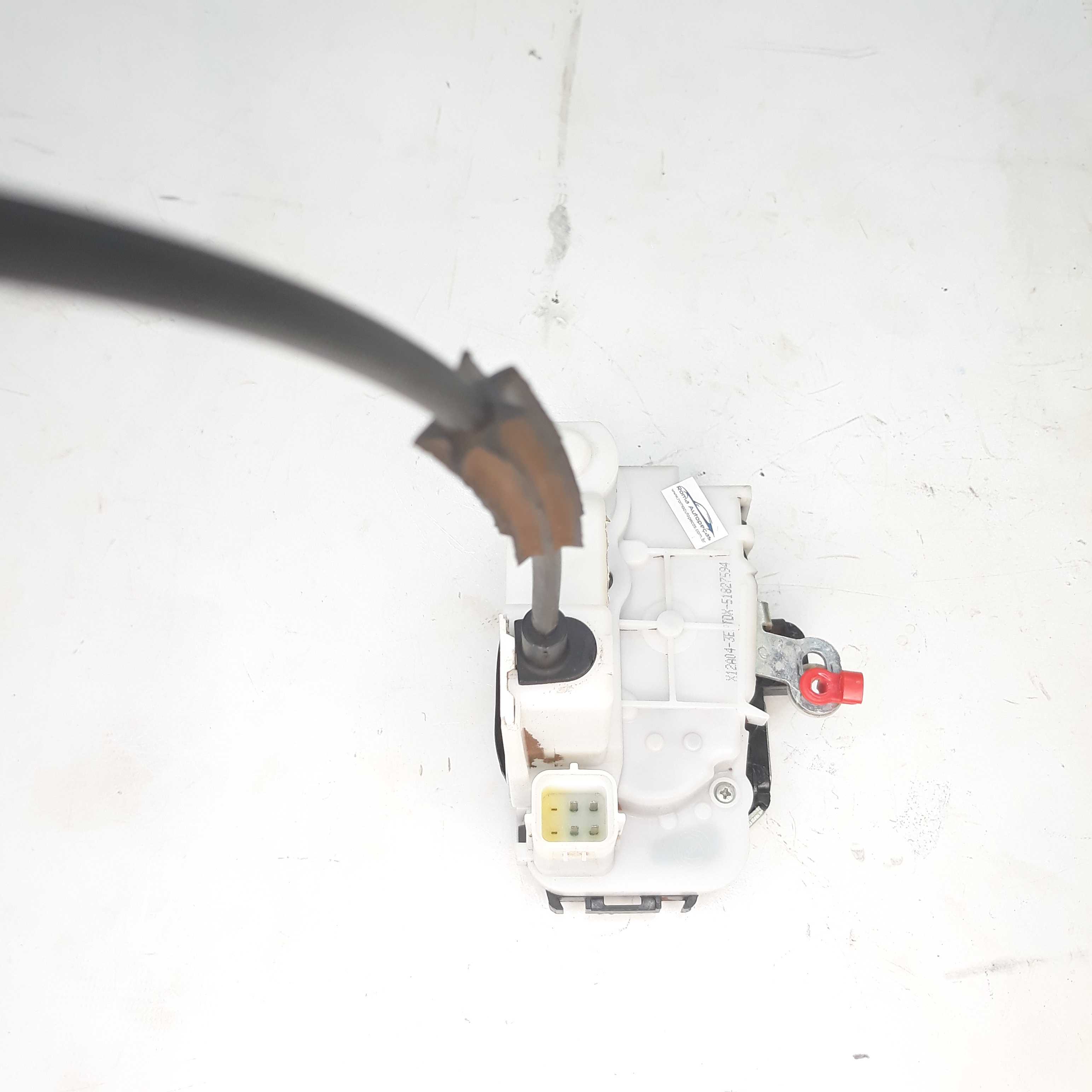 Fechadura Da Porta Direita Fiat 500 Cult  2012