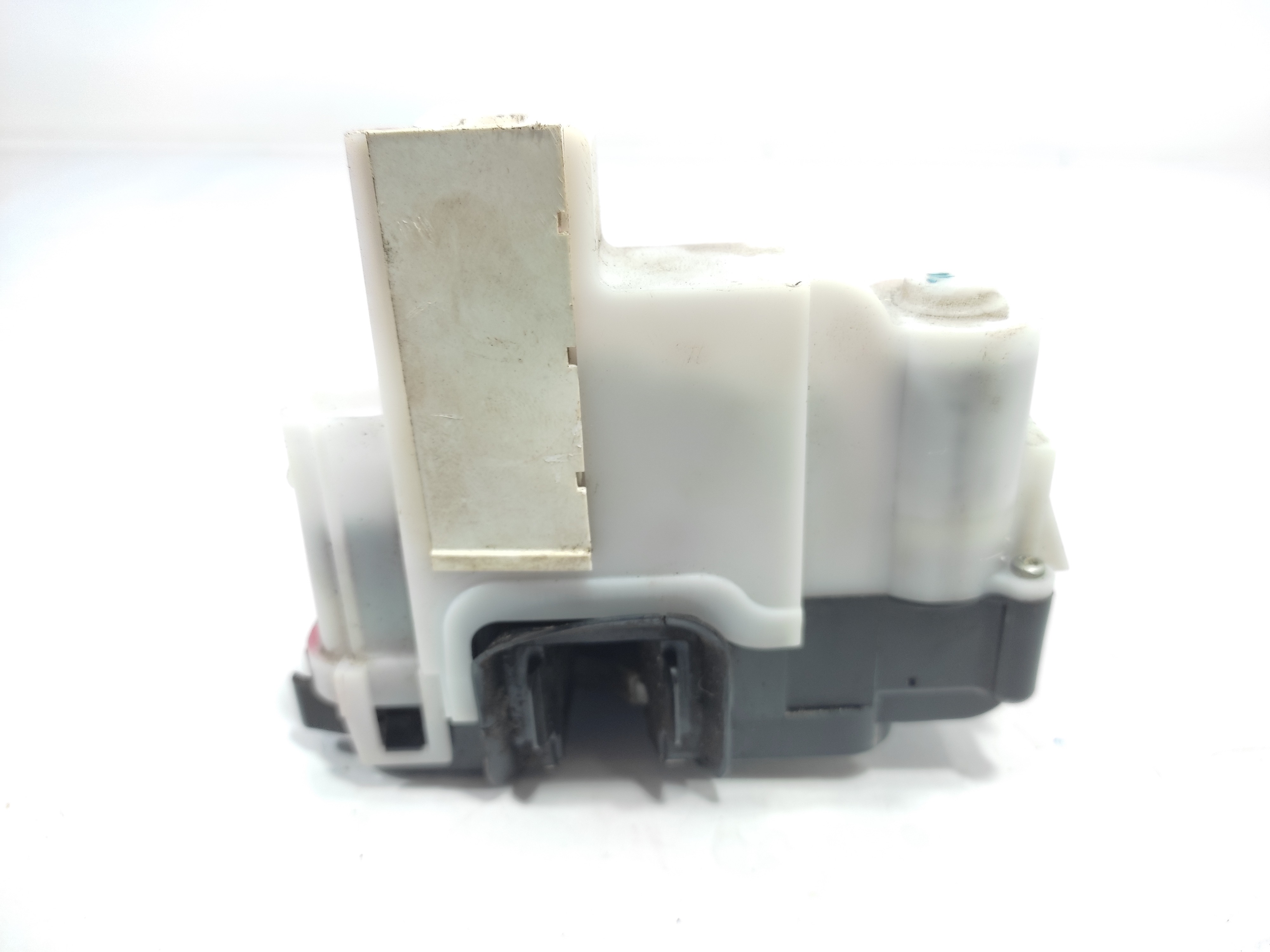 Fechadura Traseira Esquerda Fiat Palio Attrac 2015 51870641