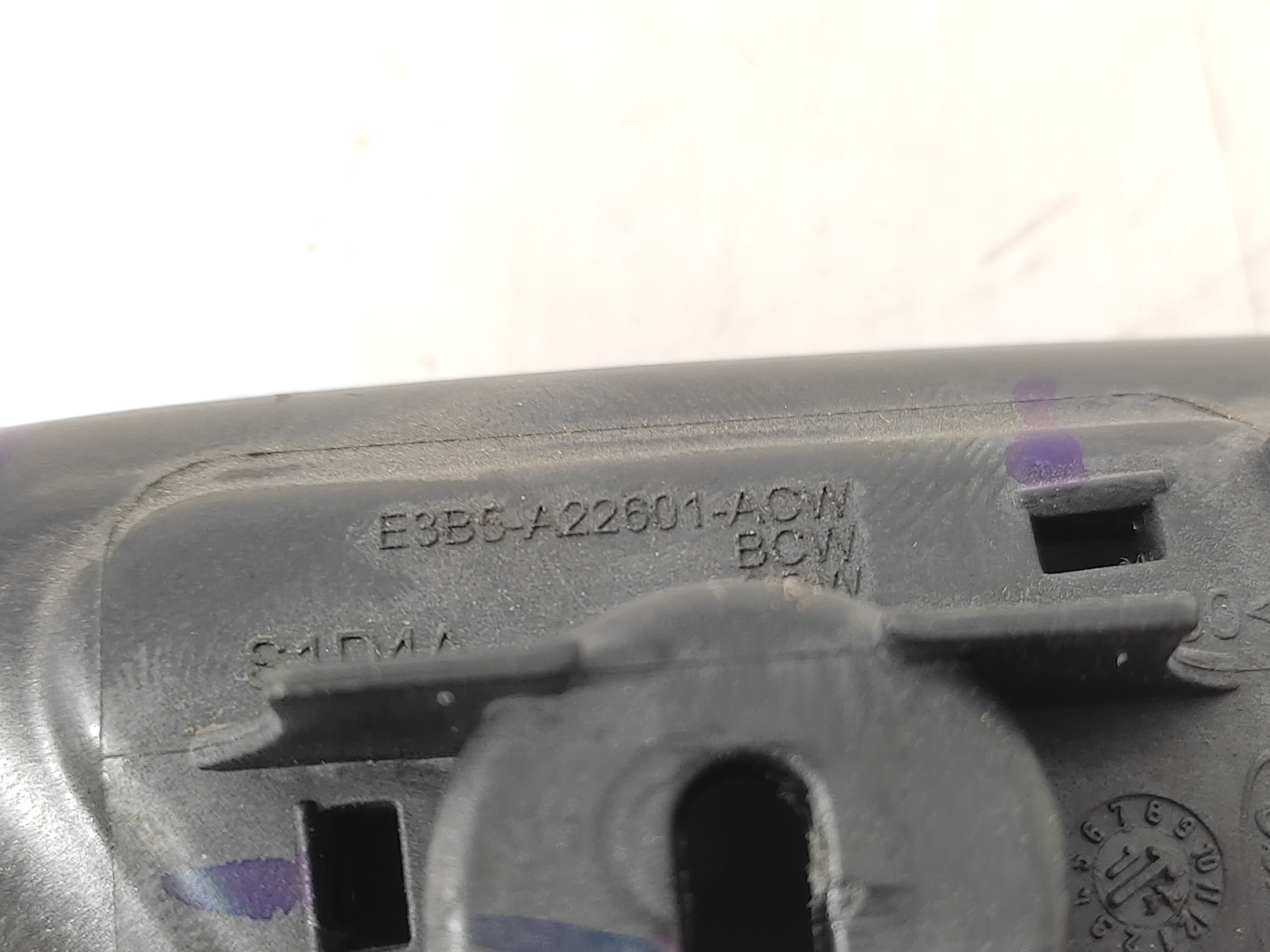 Maçaneta Interna Traseira Esquerda Ford Ka 2015 E3b5a22601  – Preto – Traseira 5