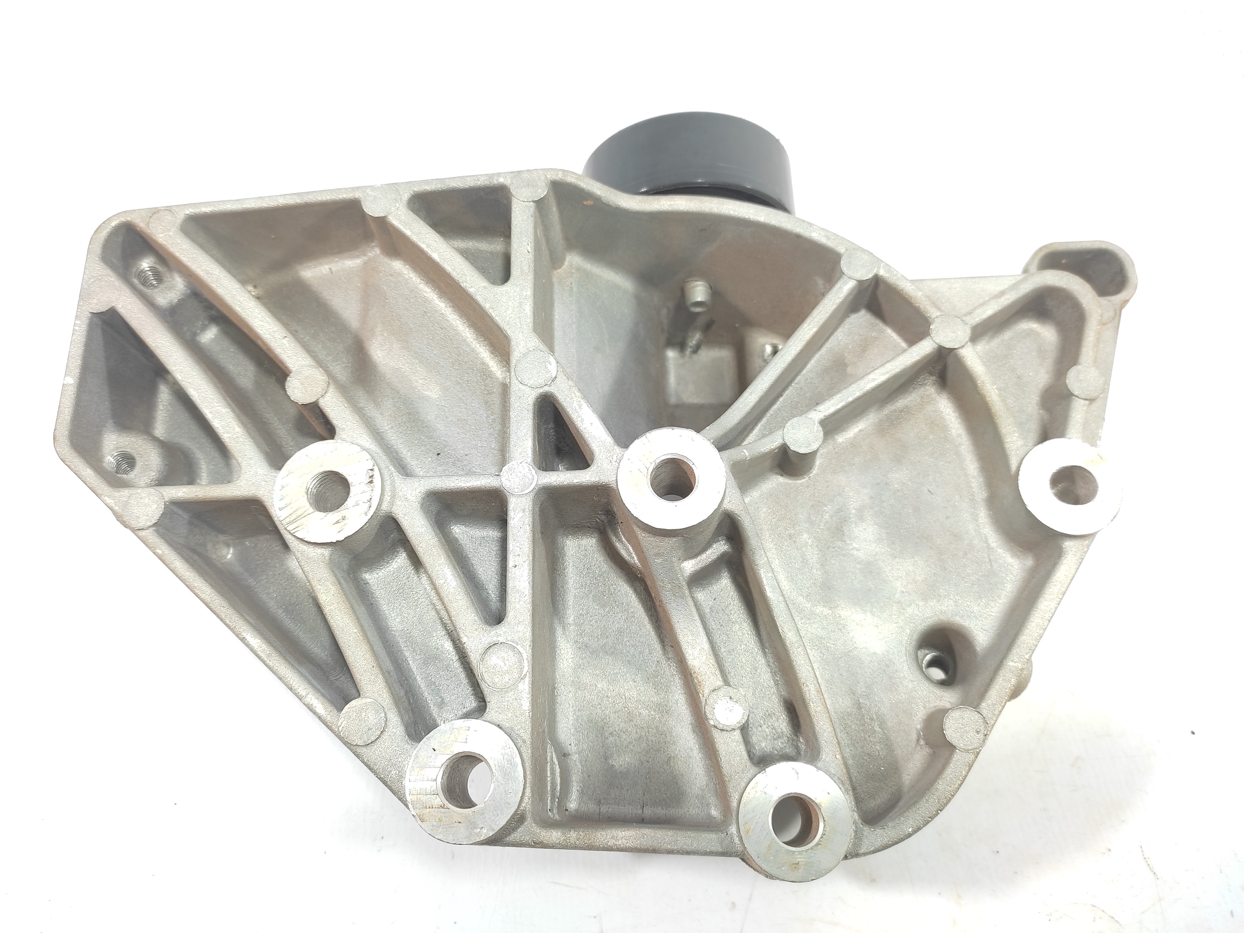 Suporte Compressor Ar Chevrolet Onix 2018 24582632 3