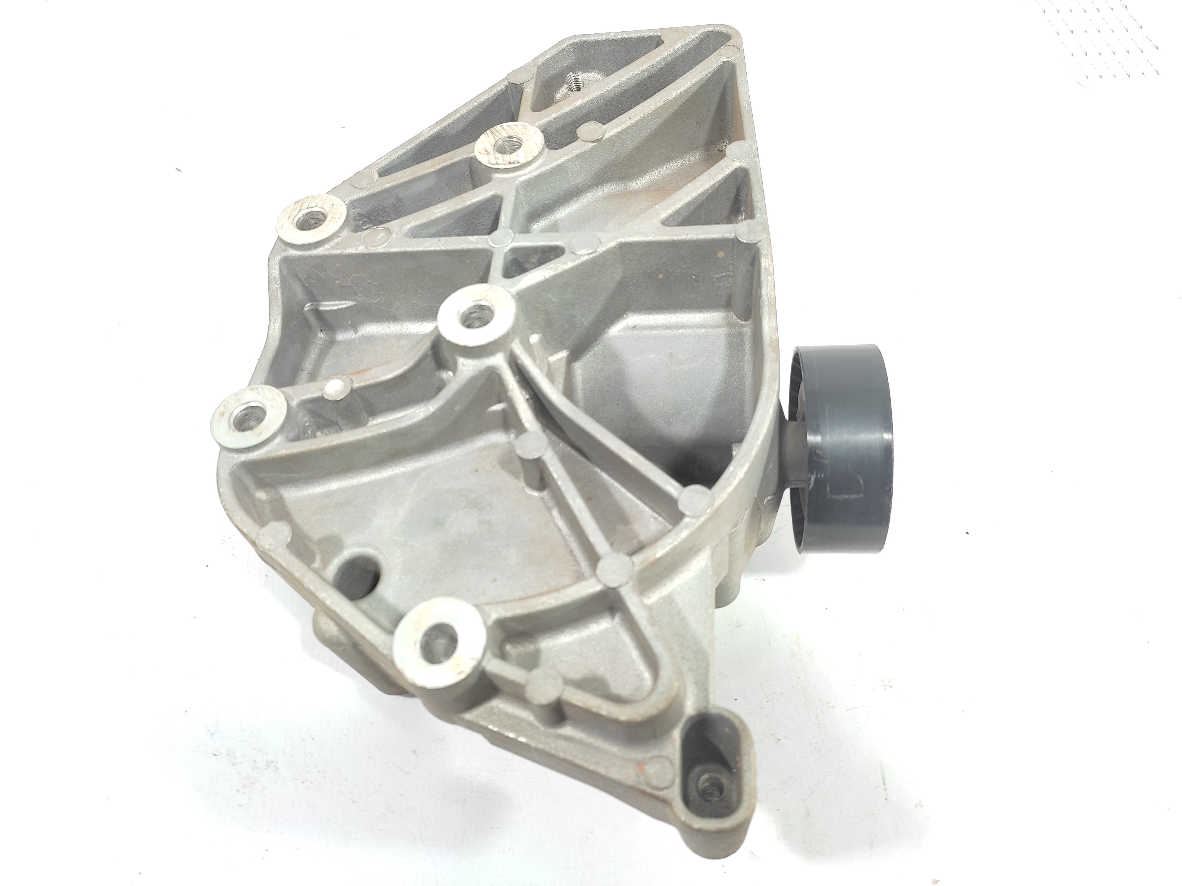 Suporte Compressor Ar Chevrolet Onix 2018 24582632