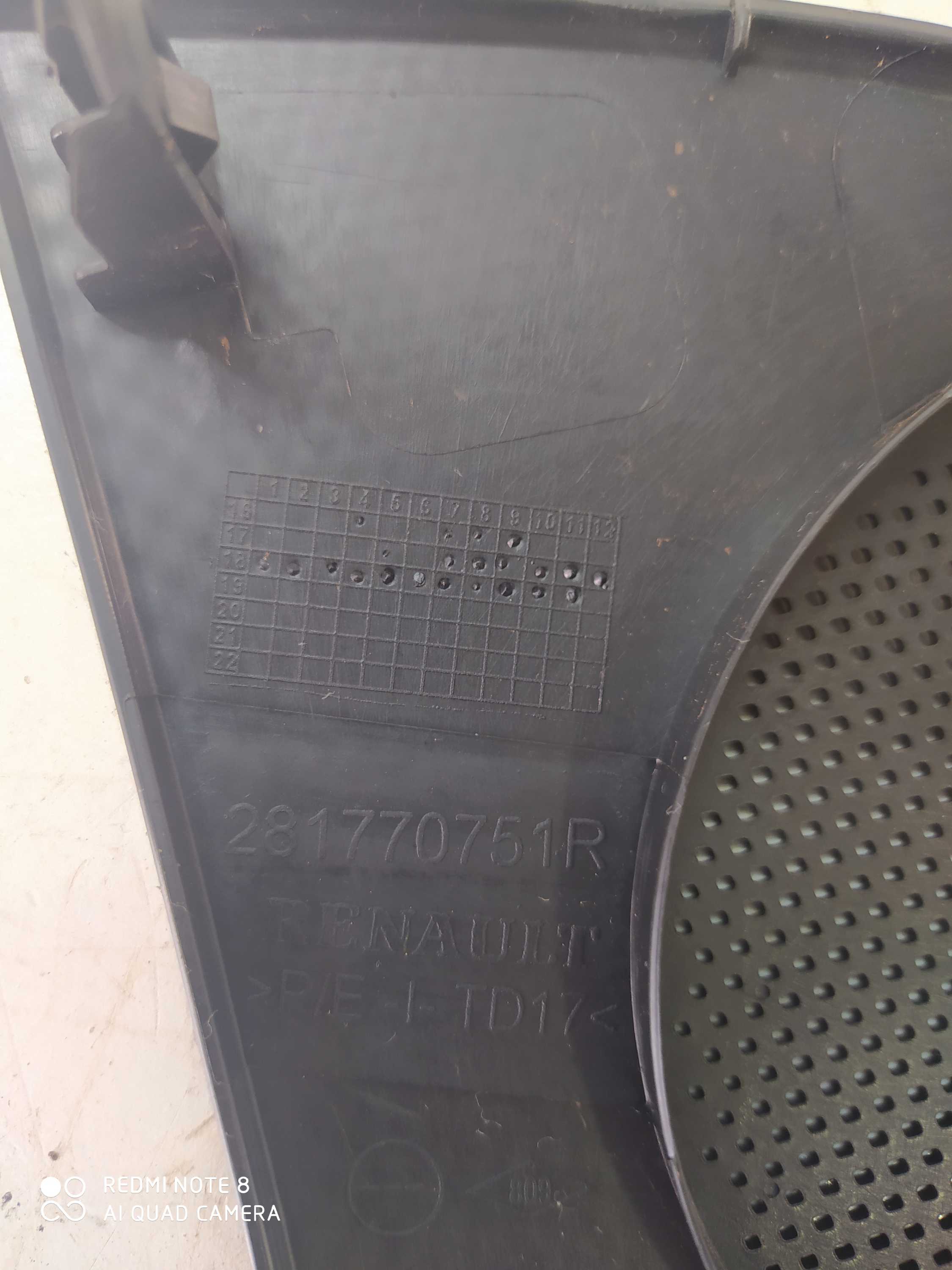 Tela Alto Falante Lado Esquerdo Renault Kwid Zen 1.0 2019 Preto 6