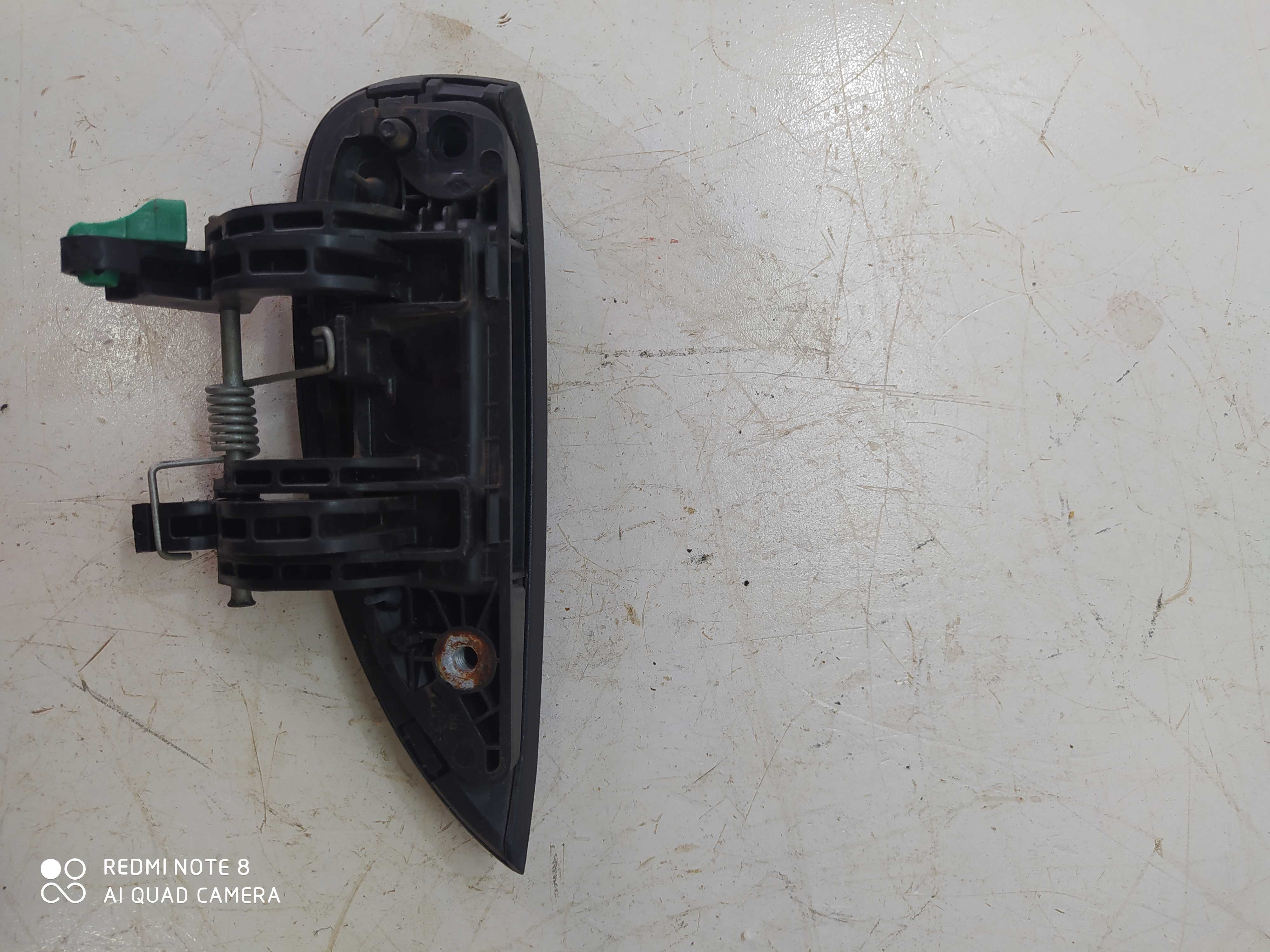 Maçaneta Externa Traseira Esquerda Renault Kwid 2019 Traseira 5