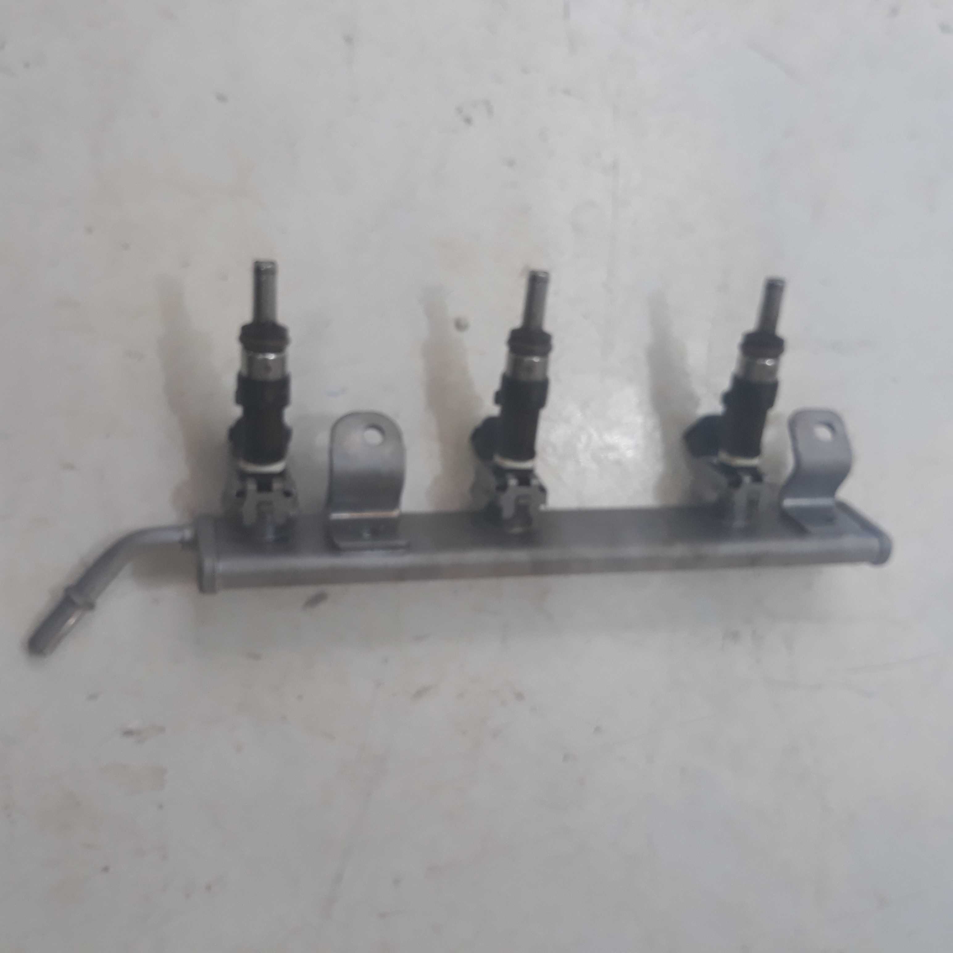 Flauta Bicos Renault Kwid Logan Sandero 1.0 3cc 175204033r 5
