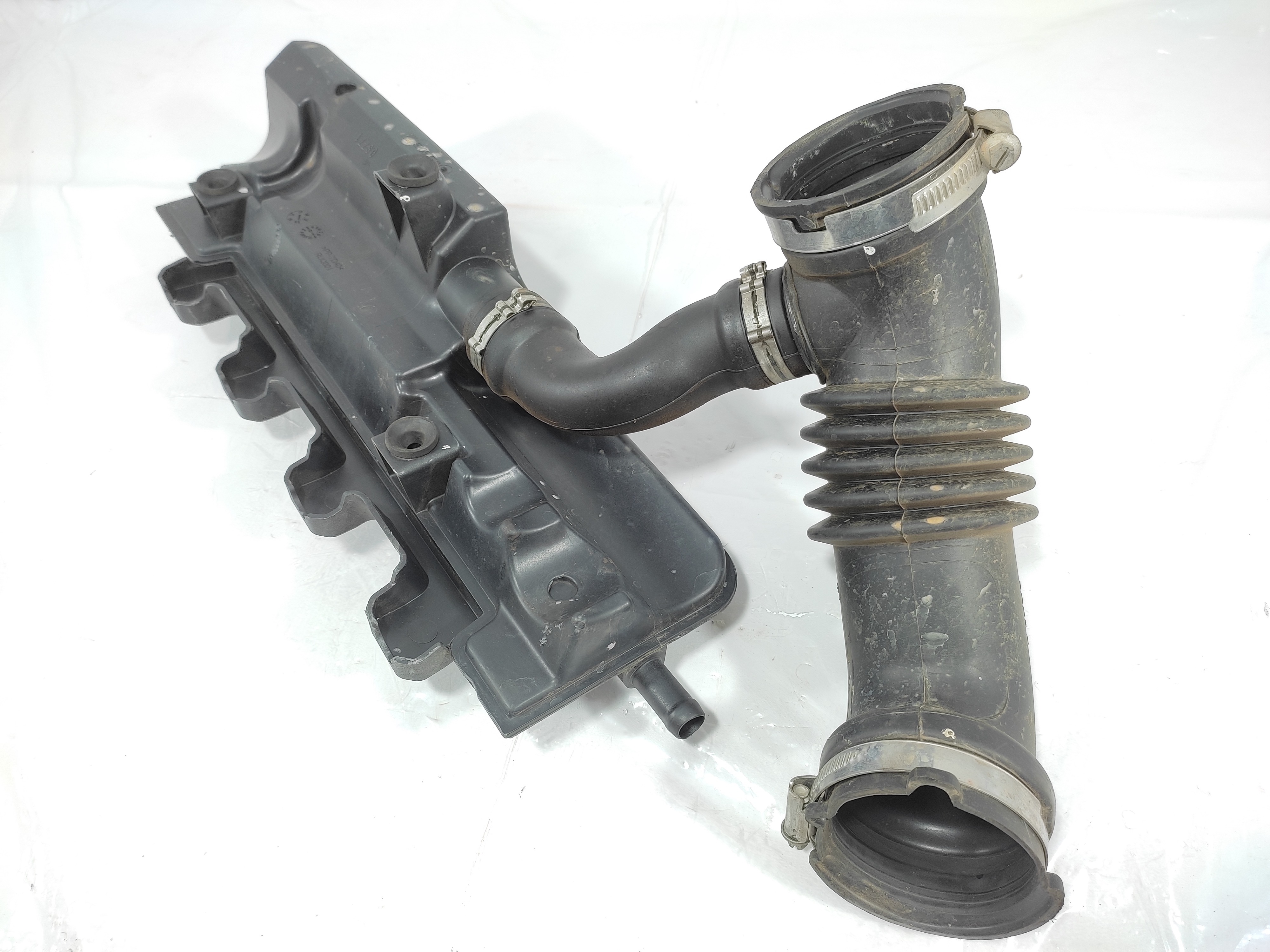 Caixa Filtro Ar E Mangueira Chevrolet Cobalt 2017 52057550 10