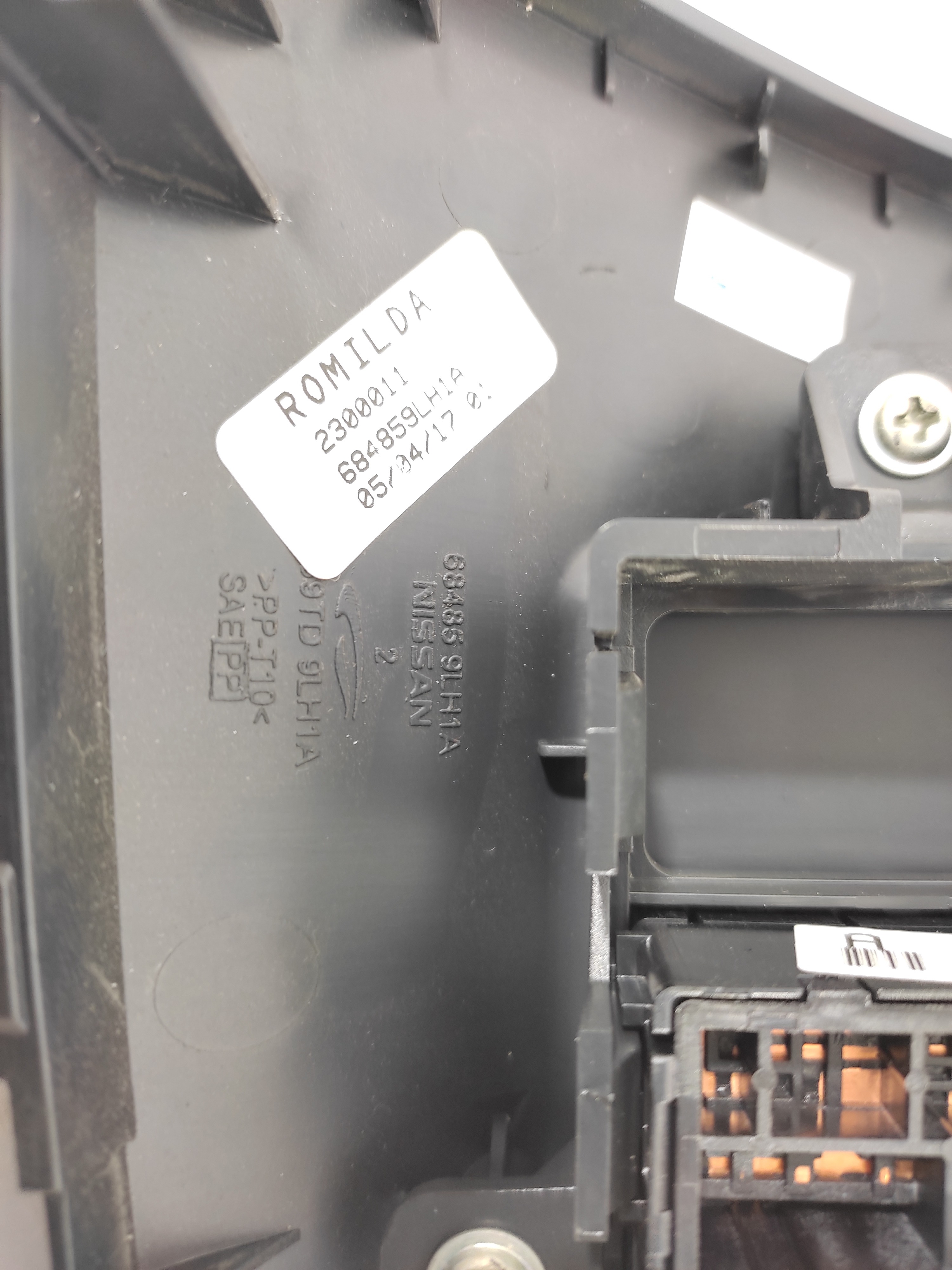 Comando Botao Retrovisor Nissan Versa 2017 68485 Original 4