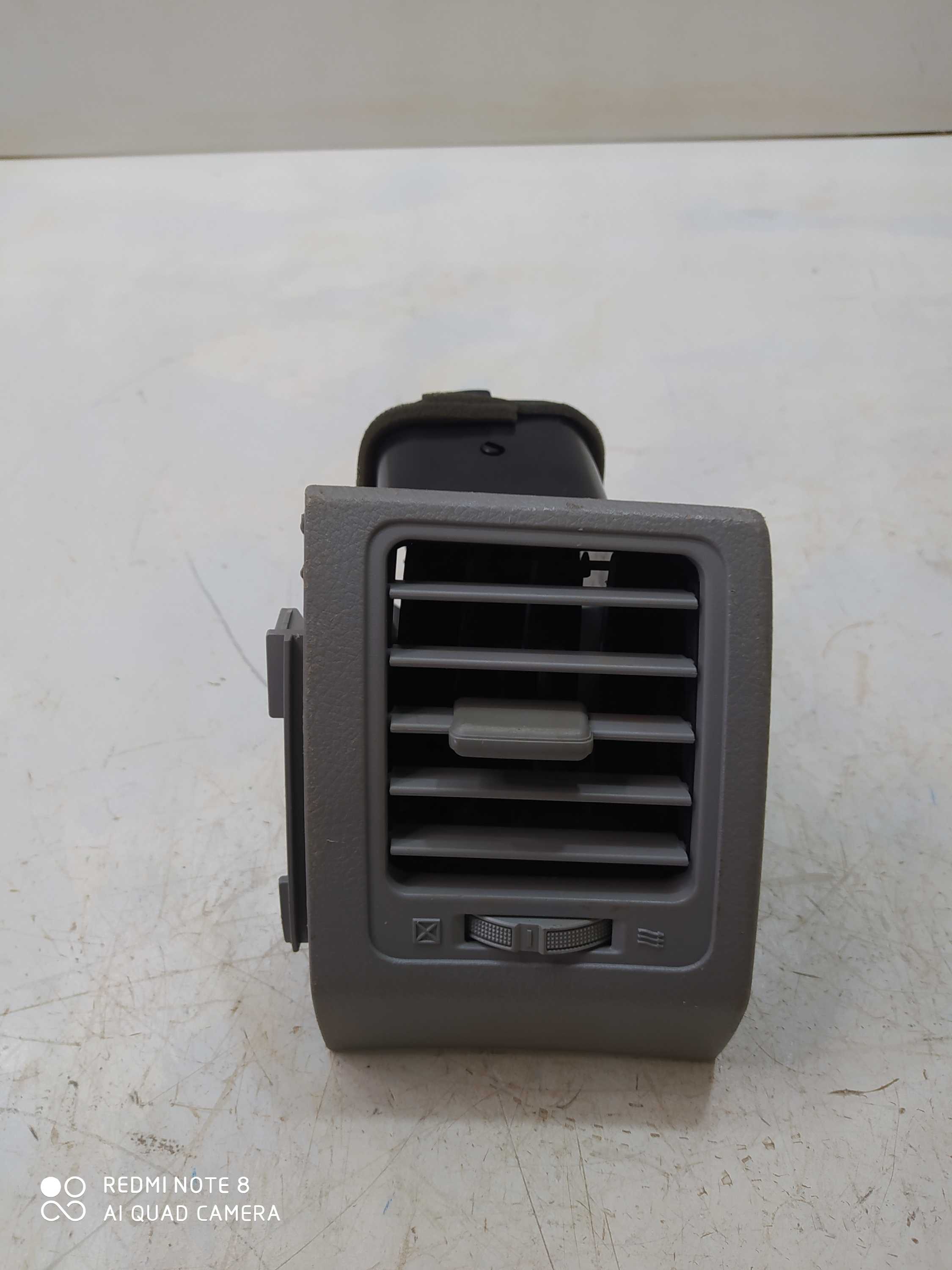 Difusor Lateral Direito Corolla Xei 1.8 2009 5566212240 3