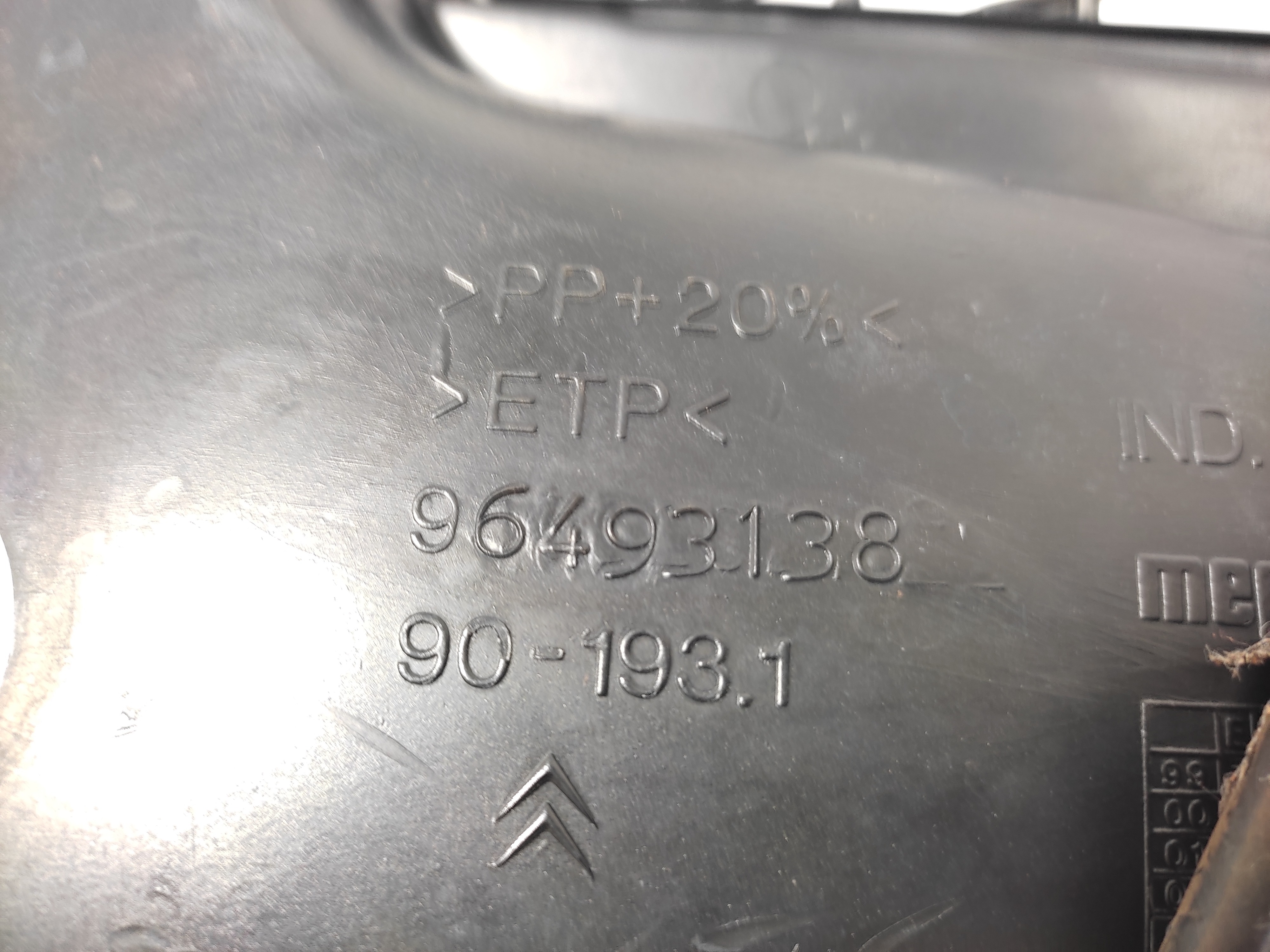 Grade Churrasqueira Citroen Xsara Picasso 2010 6