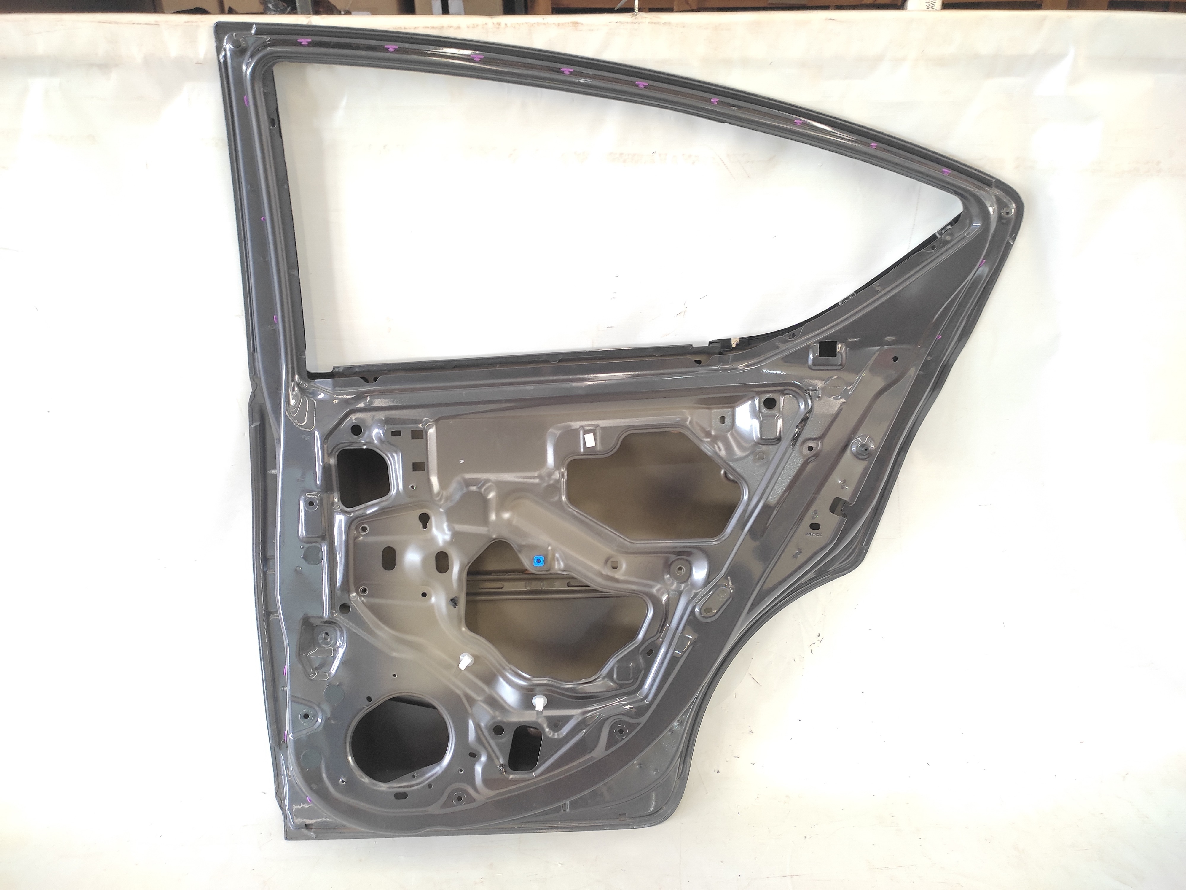 Porta Traseira Direita Nissan Versa 1.6 2017 Traseira Direita Cinza 4